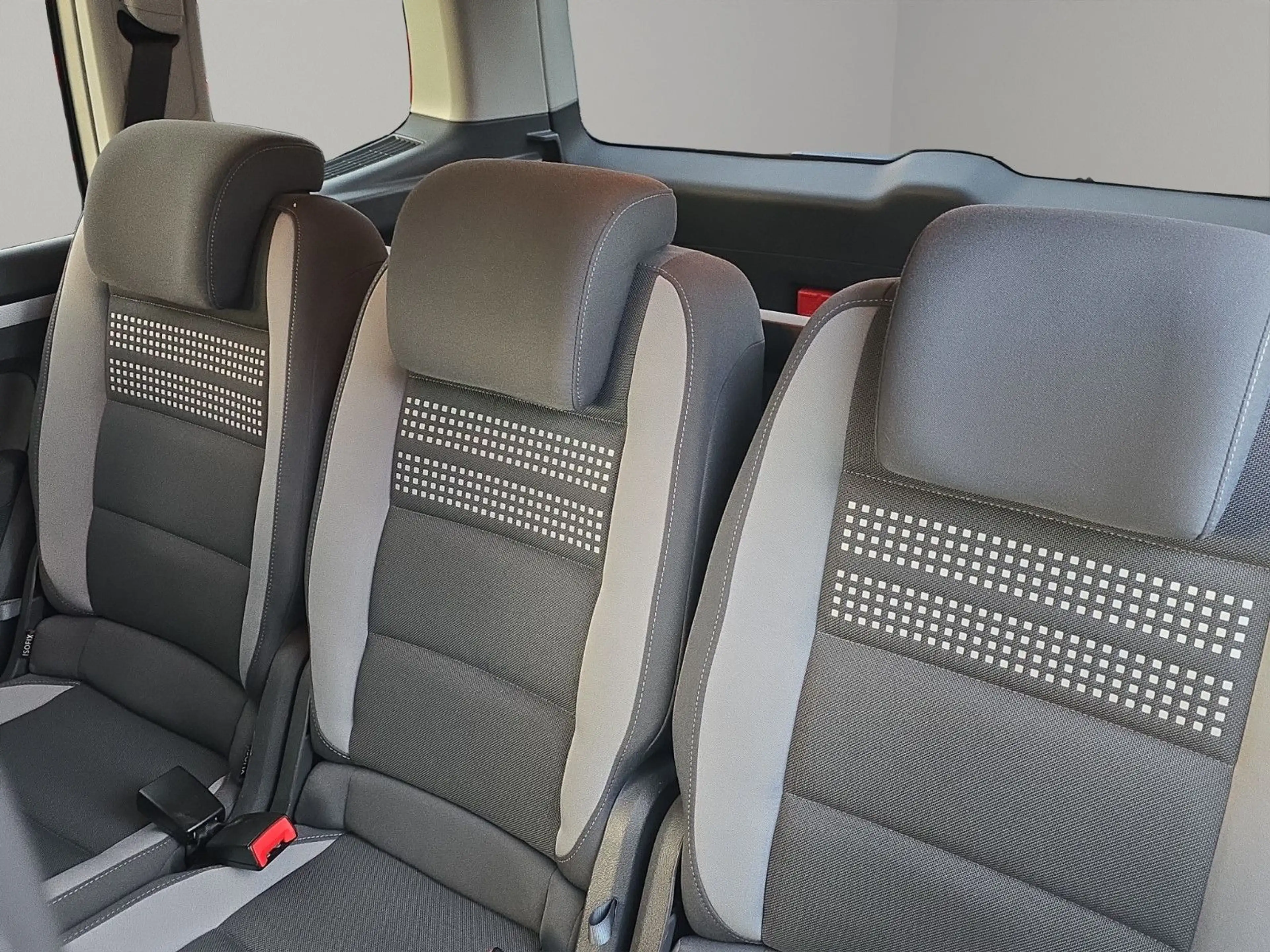 Volkswagen Touran Life/DSG/Rückfahrkamera/Automatik/AHK — photo 12