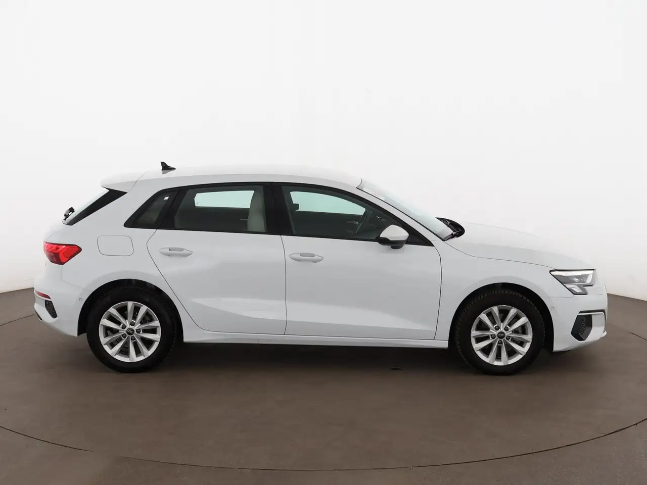 Audi A3 SB 30 TDI LED LEDER NAVI SITZHZG R-CAM ASSIST, миниатюра 9