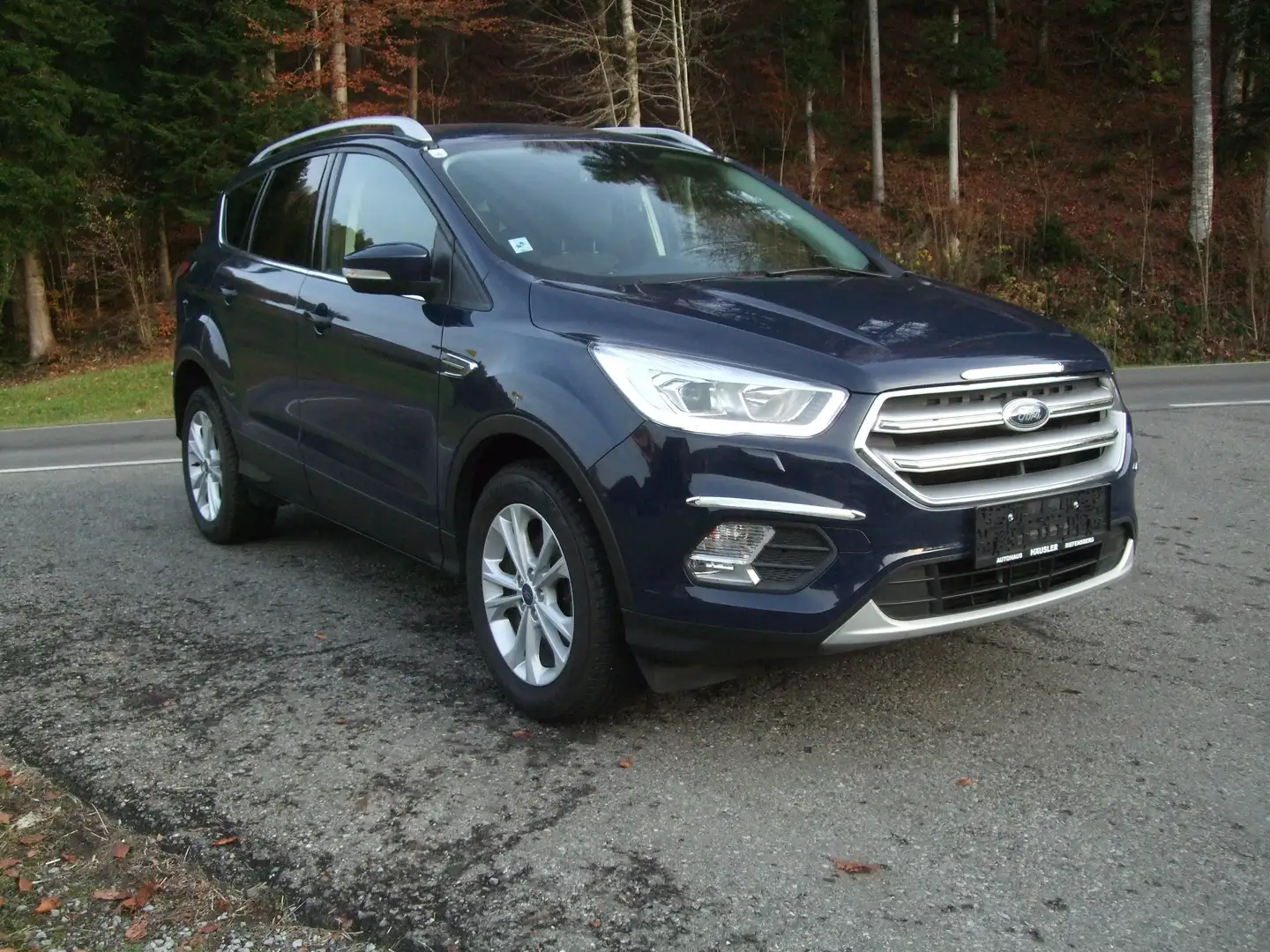 Ford Kuga 1,5 EcoBoost Titanium Blau - 1