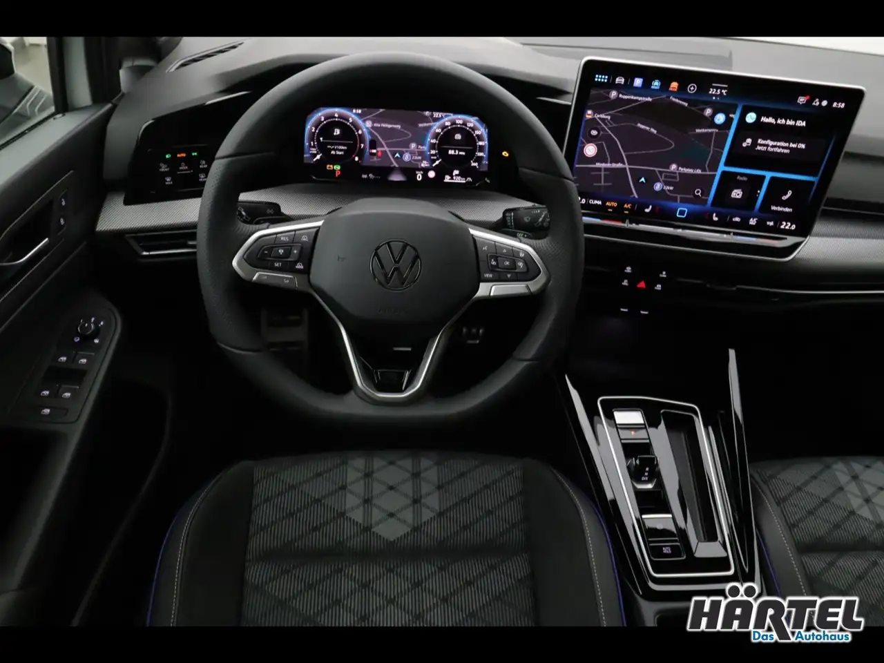 Volkswagen Golf R-LINE BLACK STYLE 1.5 ETSI DSG Sportpaket 10