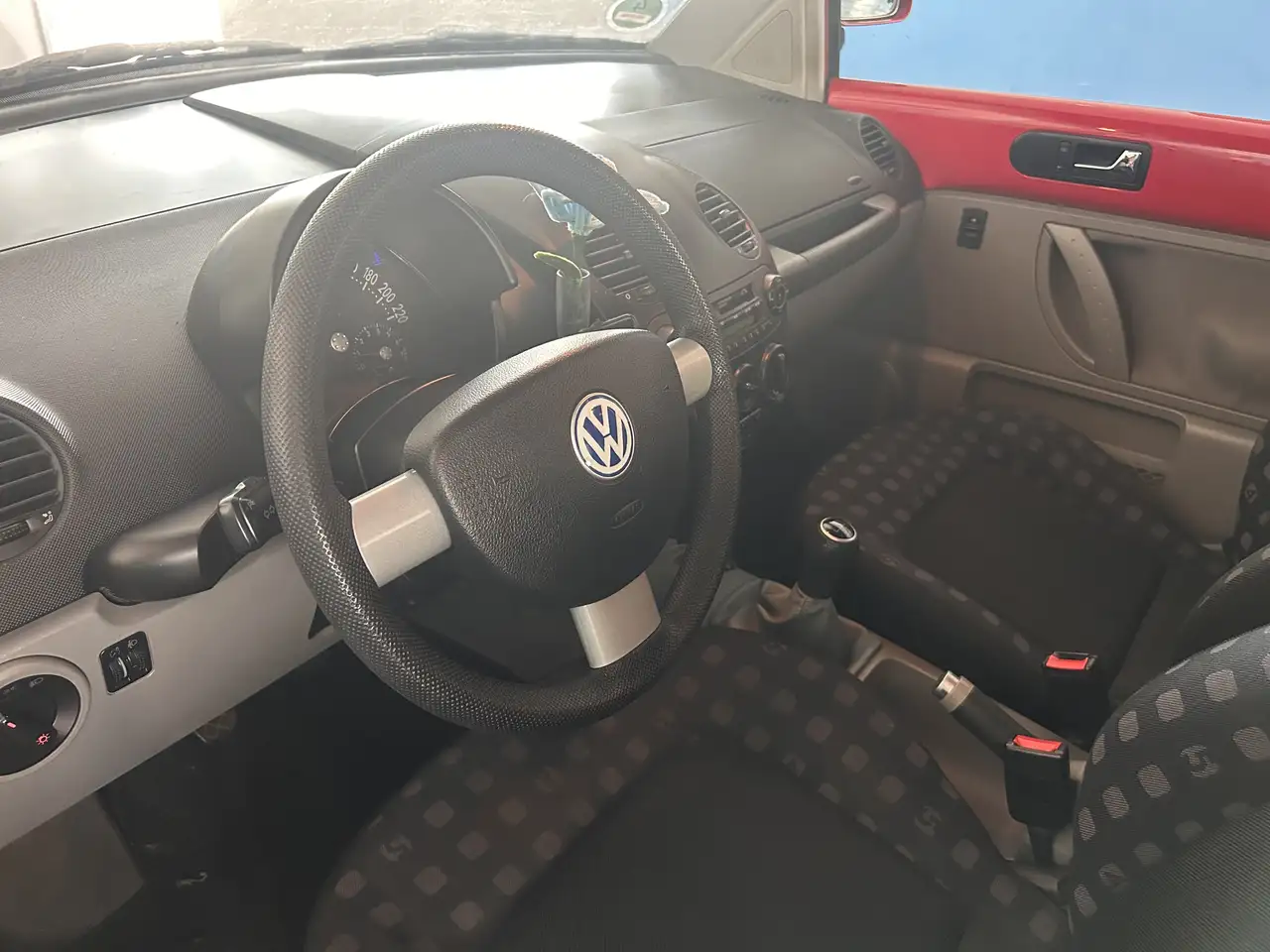 Volkswagen New Beetle 2.0 115 Cv, foto 7