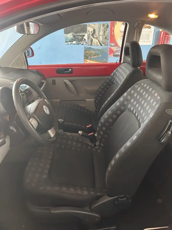 Volkswagen New Beetle 2.0 115 Cv, foto 5