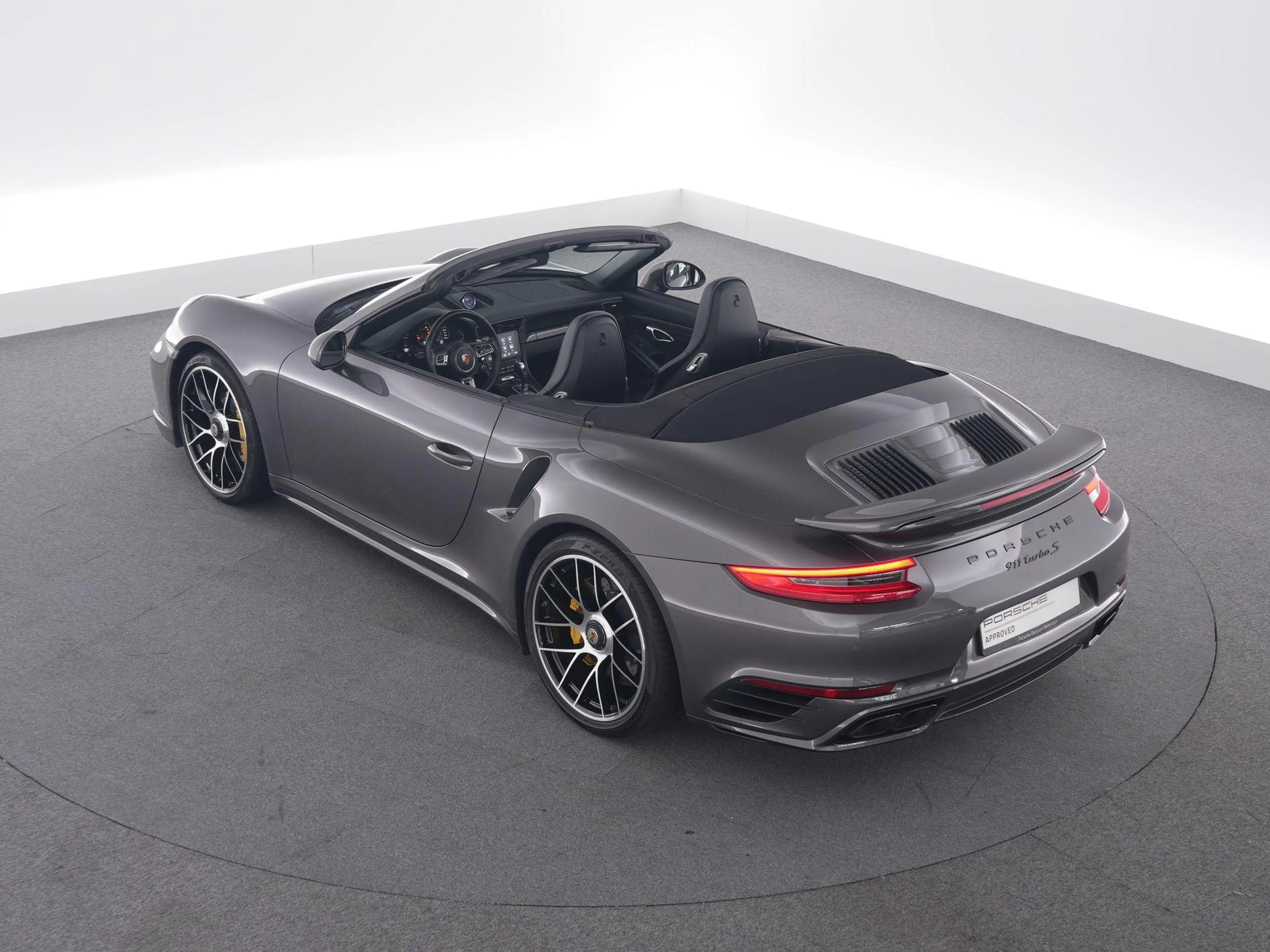 Porsche 991 Cabrio 3.8 Turbo S — photo 10