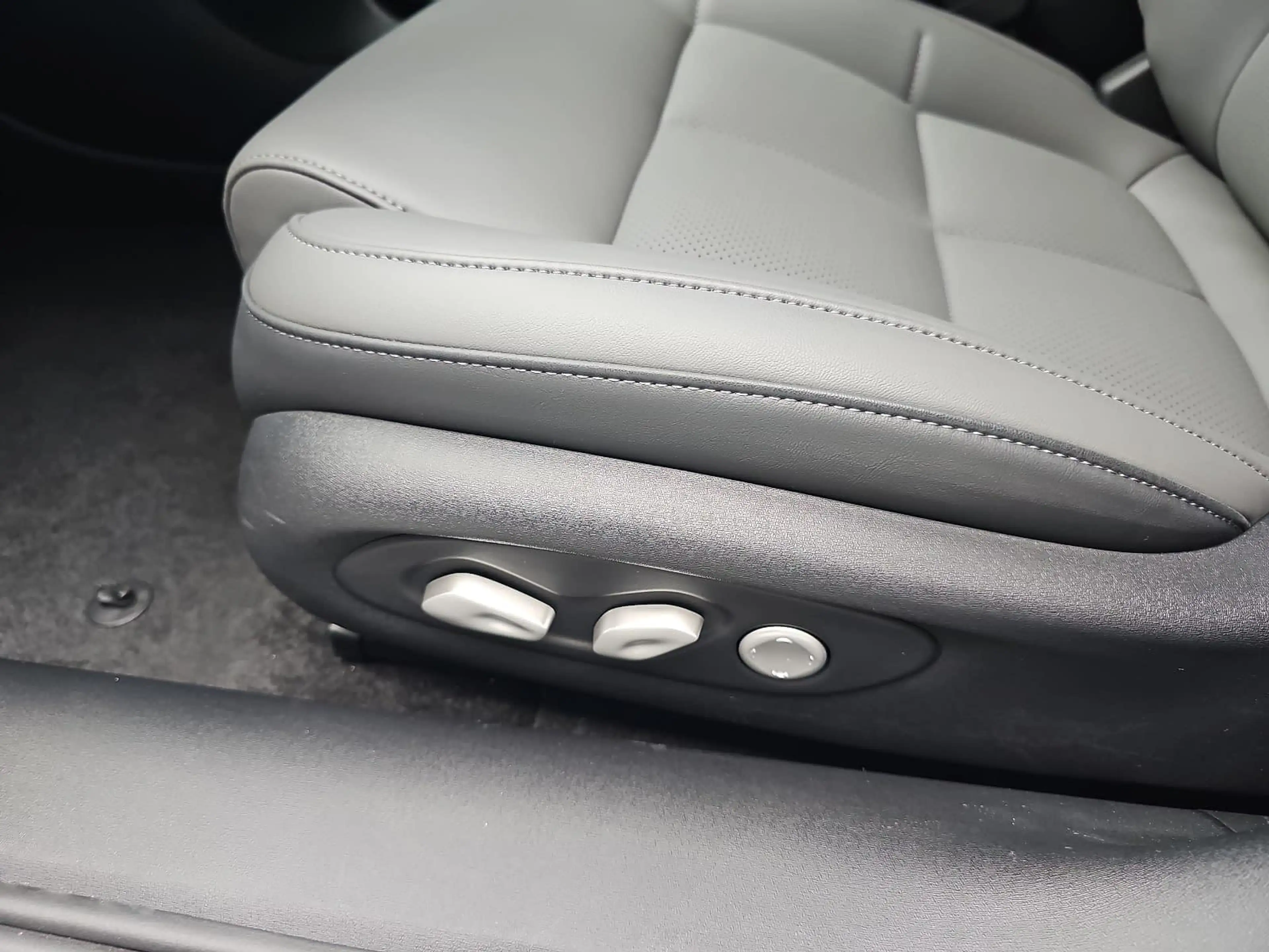 MG IM5 IM5 EV 100 KWH MY26 PREMIUM AWD — photo 16