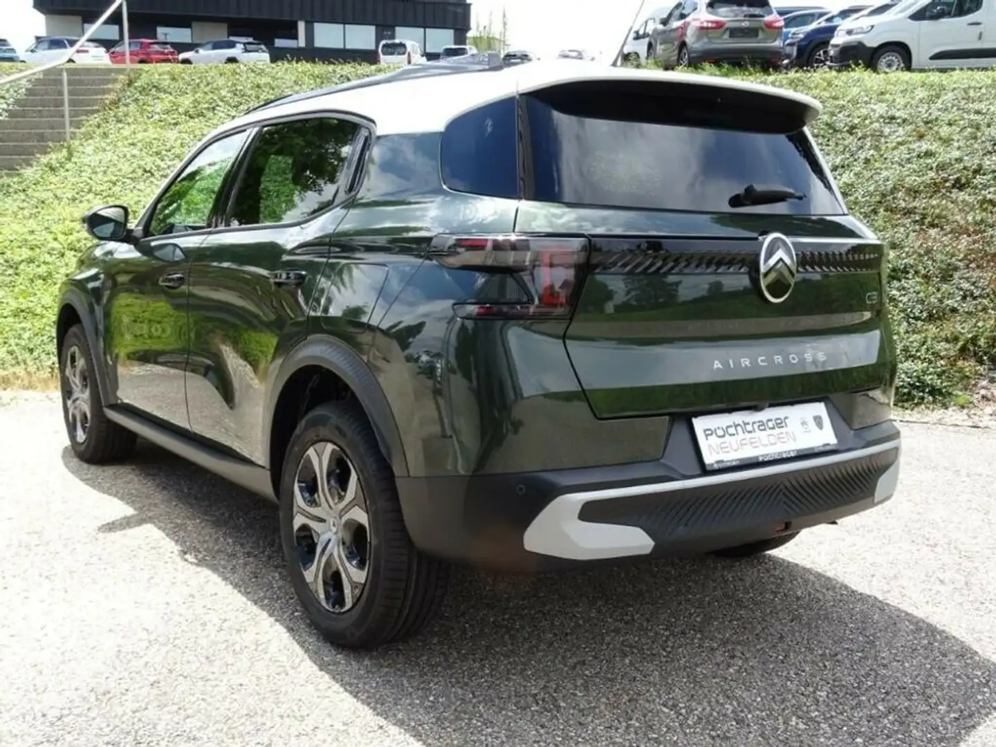 Citroen C3 Aircross Turbo 100 PLUS, Winterpaket! Grün - 2