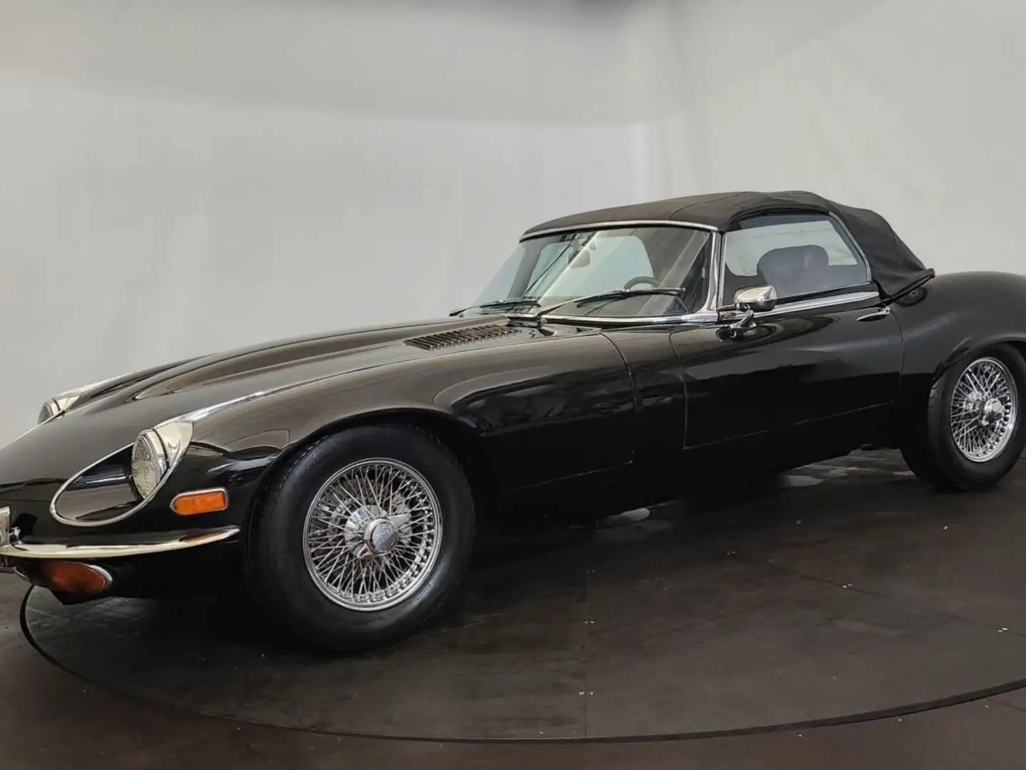 Jaguar E-Type type E V12 cabriolet Noir - 2