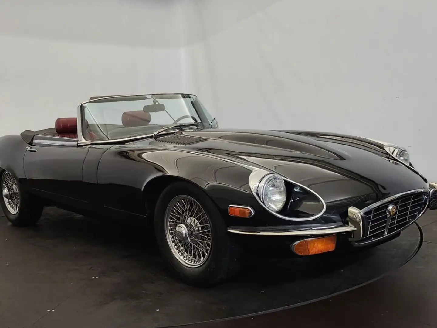 Jaguar E-Type type E V12 cabriolet Noir - 1
