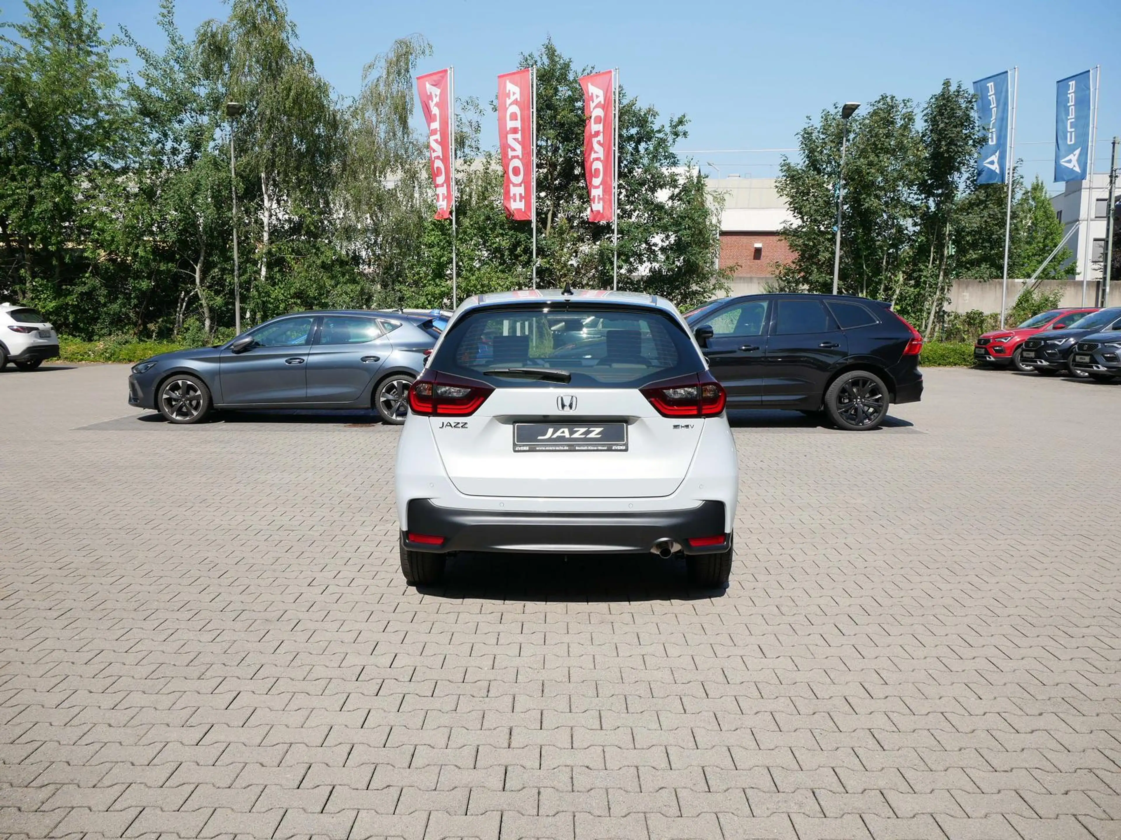 Honda Jazz 1.5 i-MMD Hybrid Elegance NAVI+ LED+Kamera — photo 7