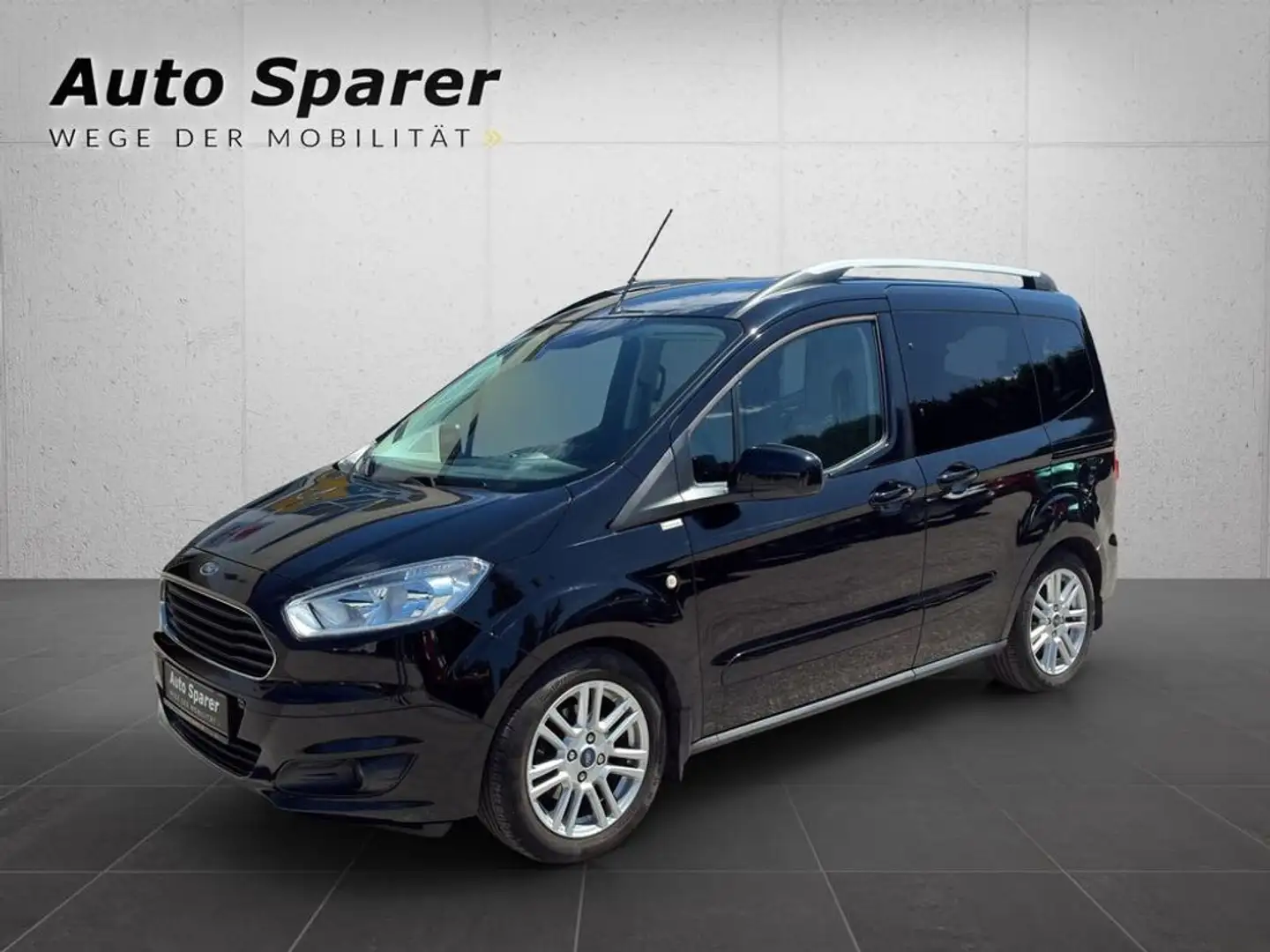 Ford Tourneo Courier Titanium Schwarz - 1