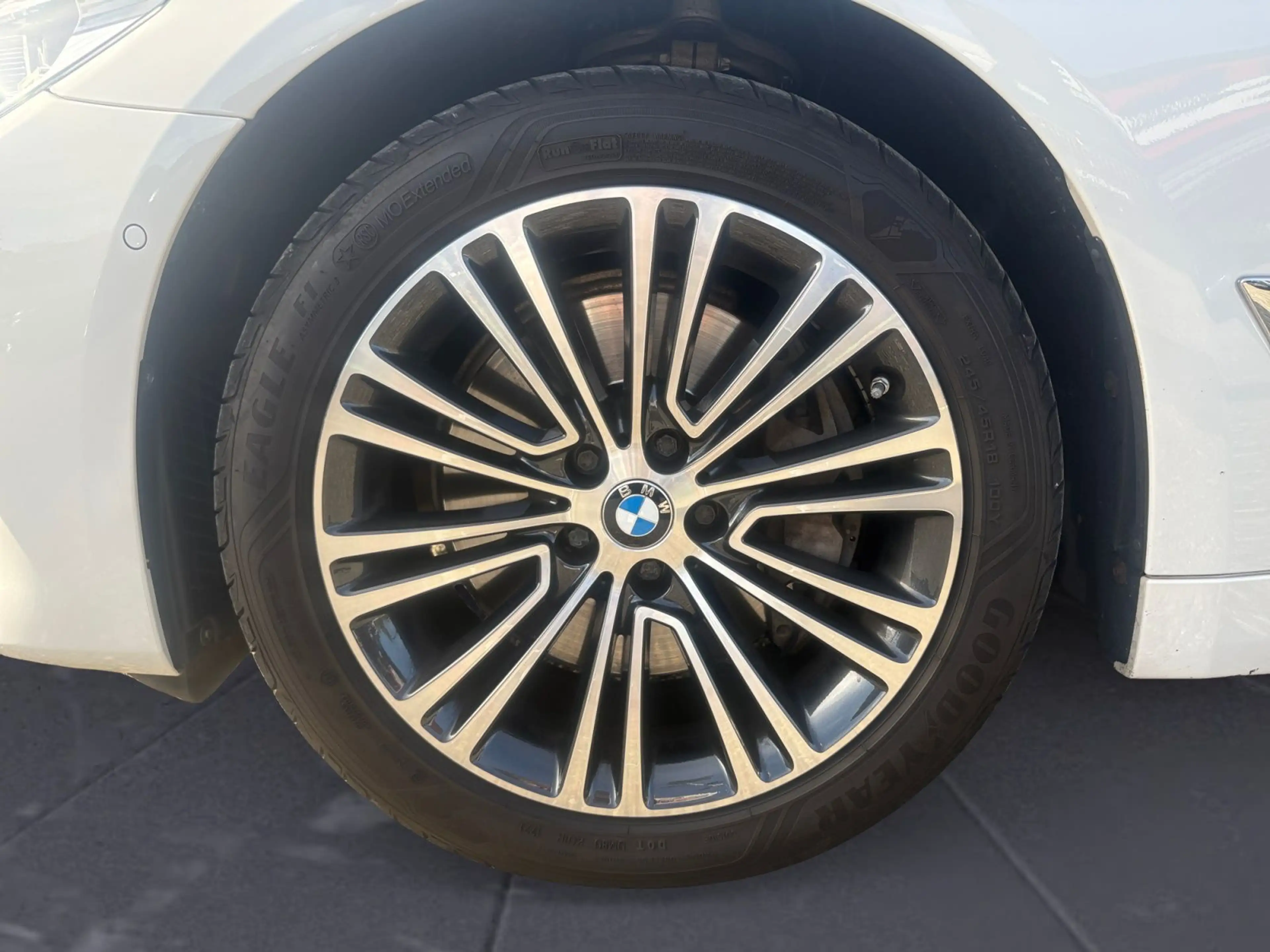 BMW 540 d xDrive Touring Aktive Geschw. Head Up Rückf — photo 8