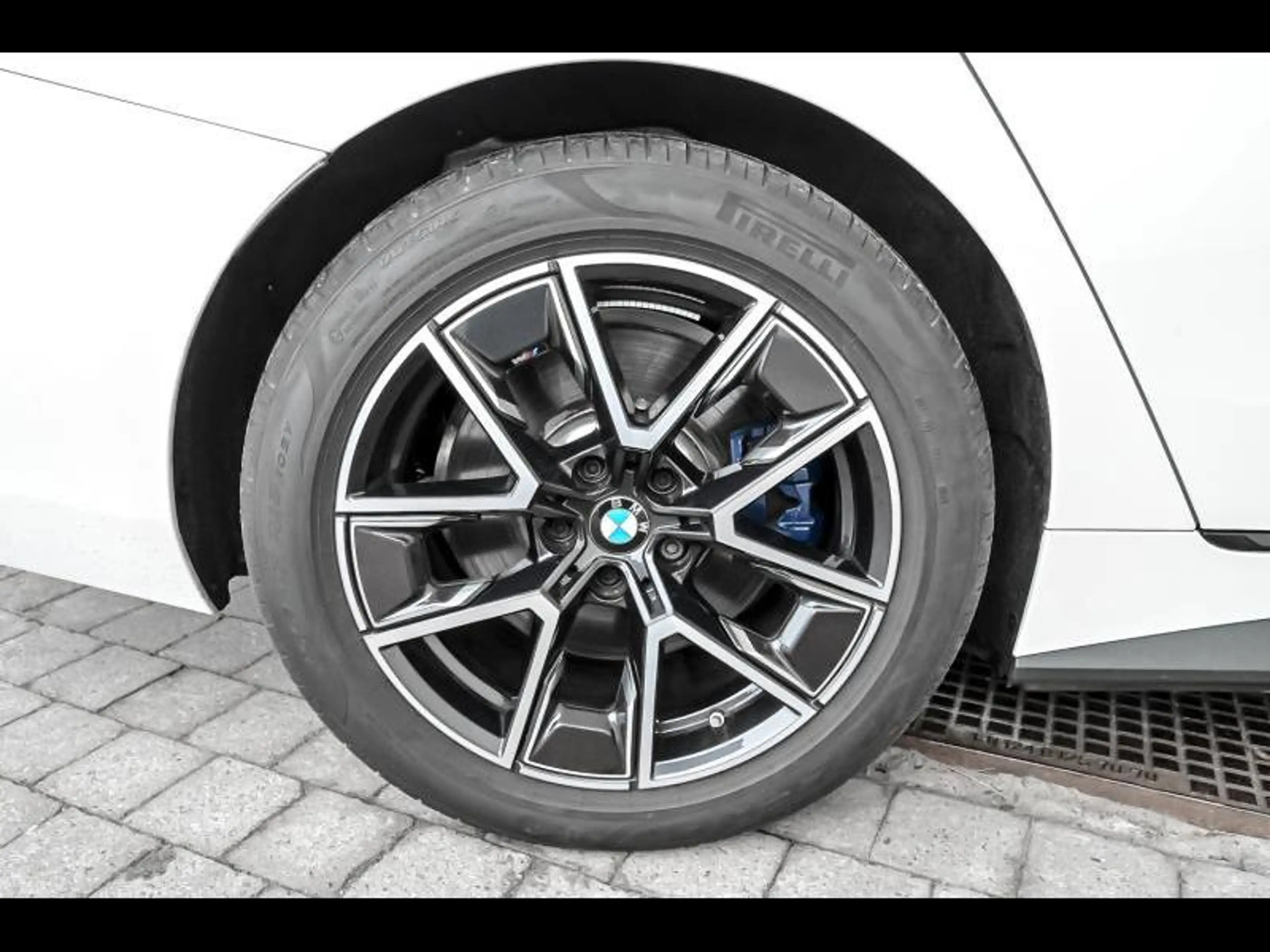 BMW i4 eDrive40 M Sportpakket — photo 8