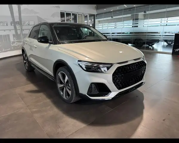 Audi A1 2ª serie allstreet 30 TFSI S tronic Identity Cont