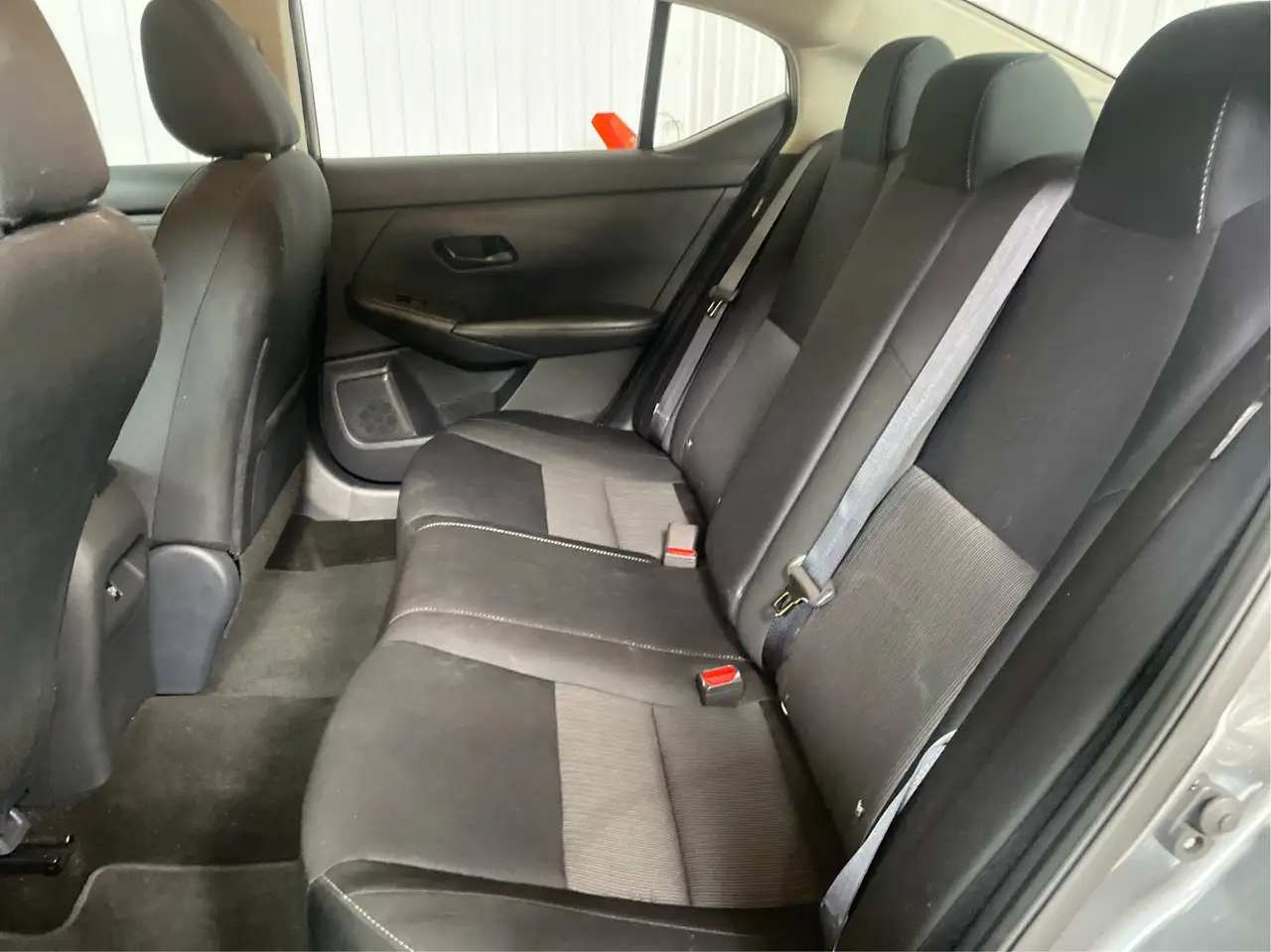 Nissan Sentra снимка Nissan Sentra