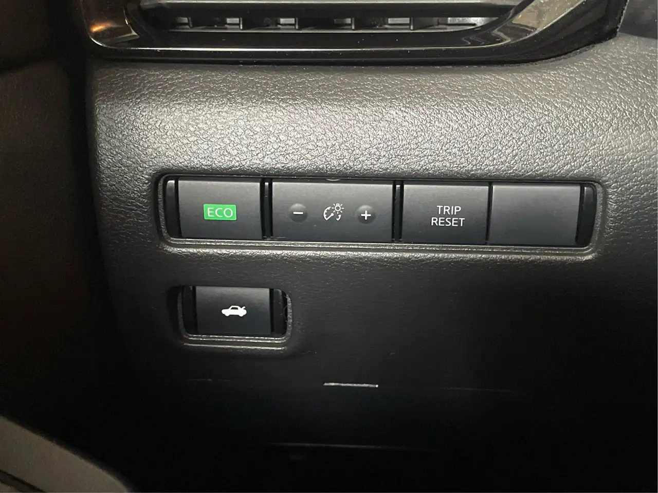 Nissan Sentra снимка Nissan Sentra