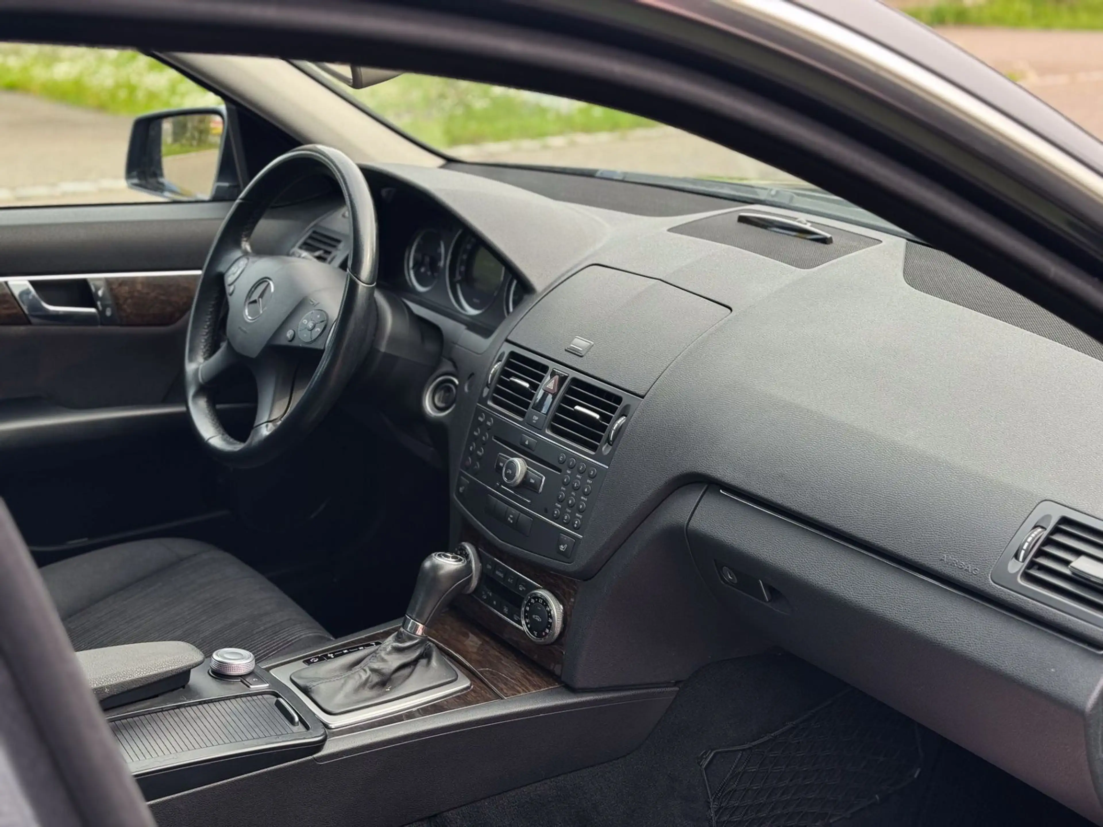 Mercedes-Benz C 200 K Elegance Automatik *SHZ*Navi*PDC — photo 12