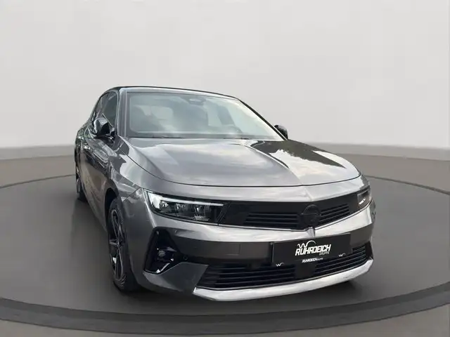 Opel Astra view 7