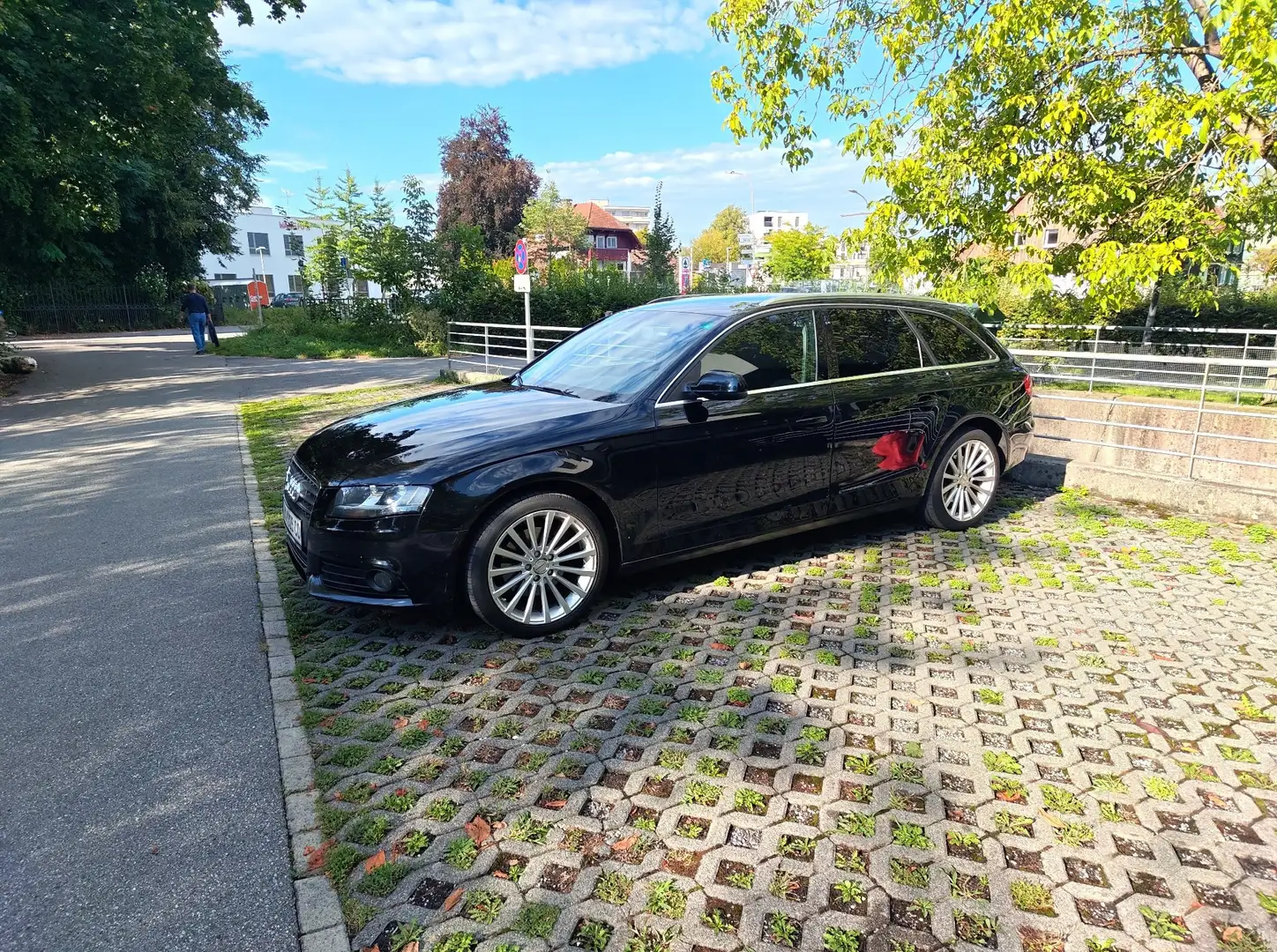 Audi A4 Avant 2,0 TDI DPF - 1