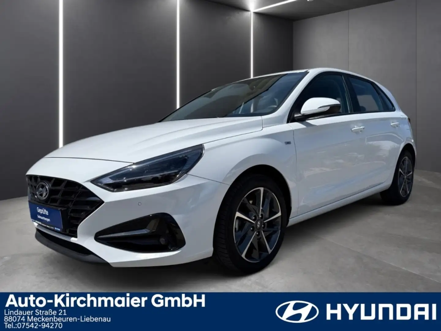Hyundai i30 Trend 1.5 T-GDI Komfortpaket LED Navi R-Cam SHZ Al Wit - 1