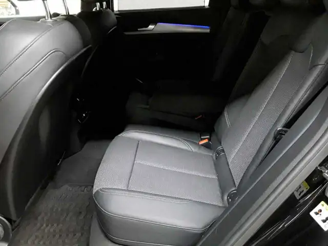 Audi Q5 view 13