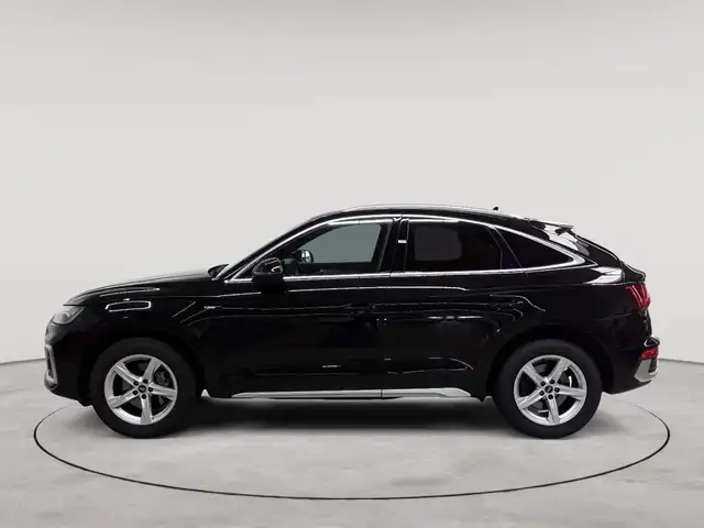Audi Q5 view 6