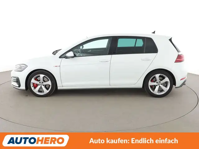Volkswagen Golf view 3