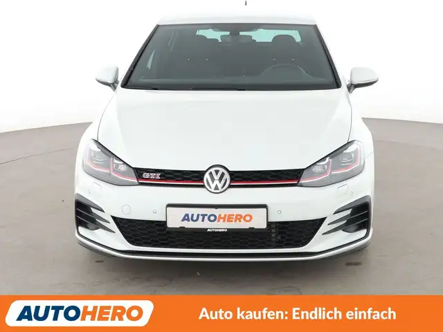 Volkswagen Golf view 9