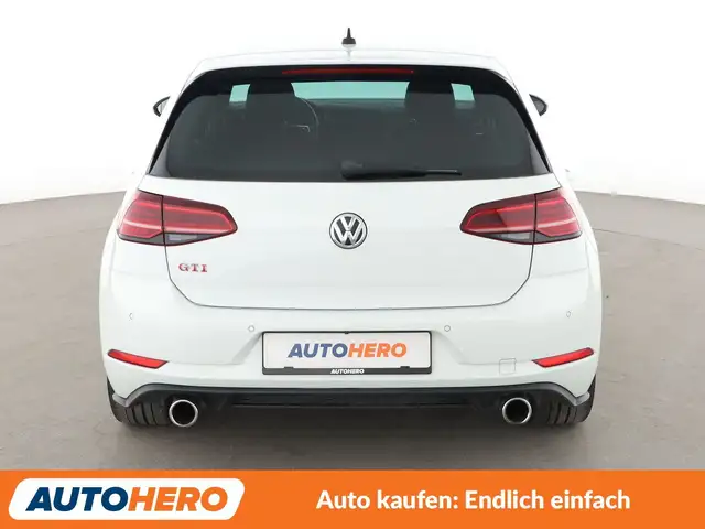 Volkswagen Golf view 5
