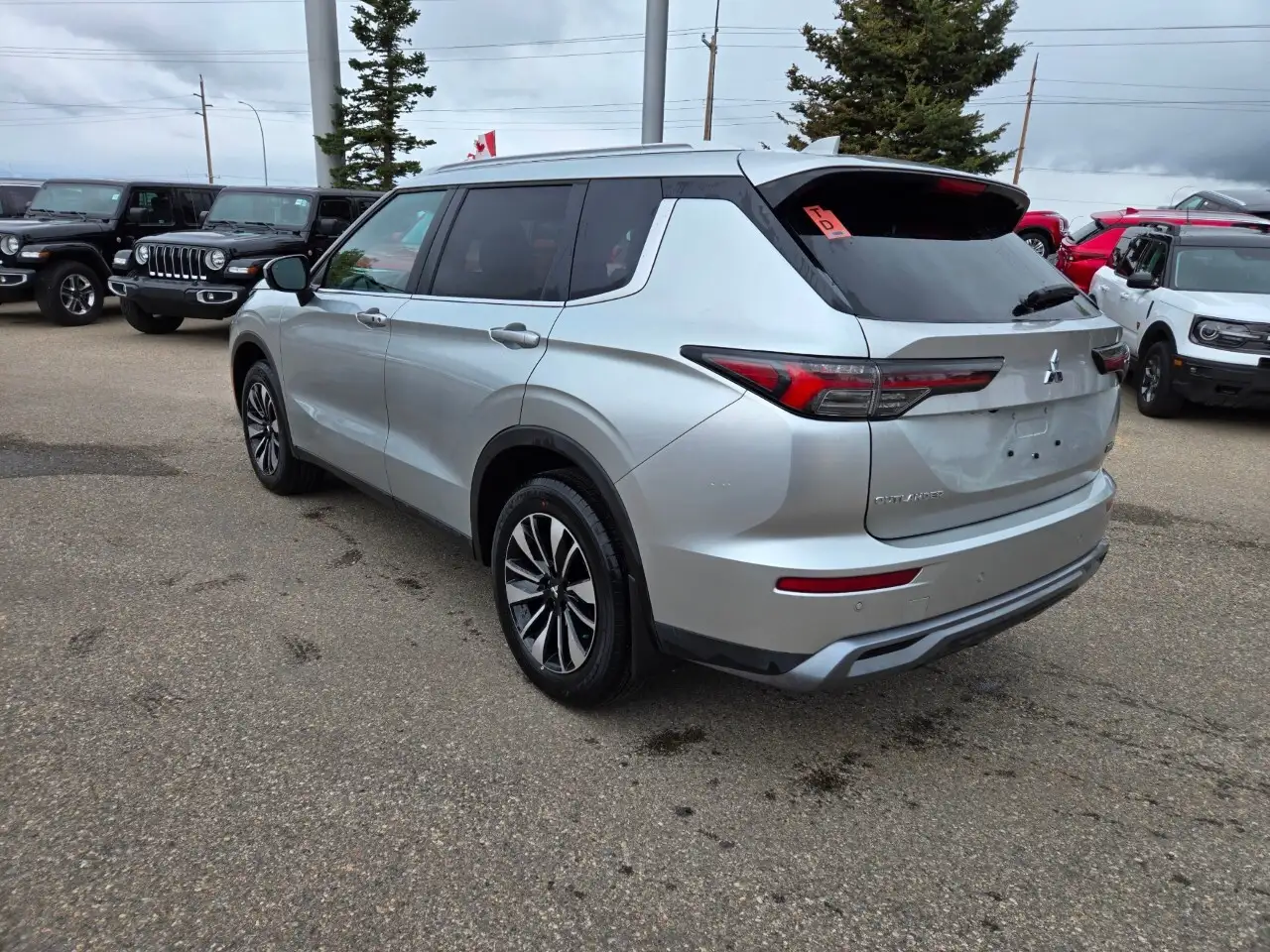 Mitsubishi Outlander снимка Mitsubishi Outlander
