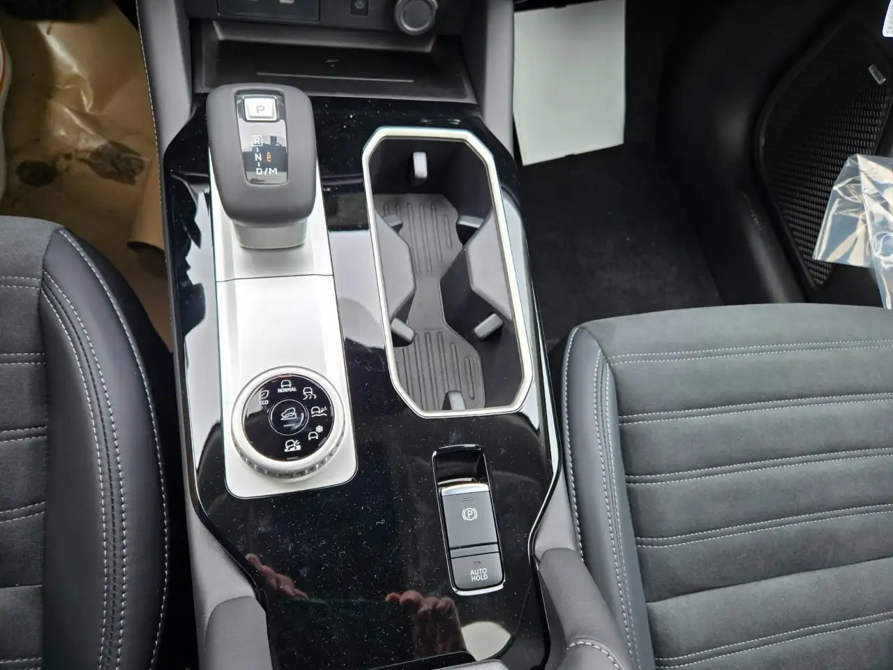 Mitsubishi Outlander снимка Mitsubishi Outlander