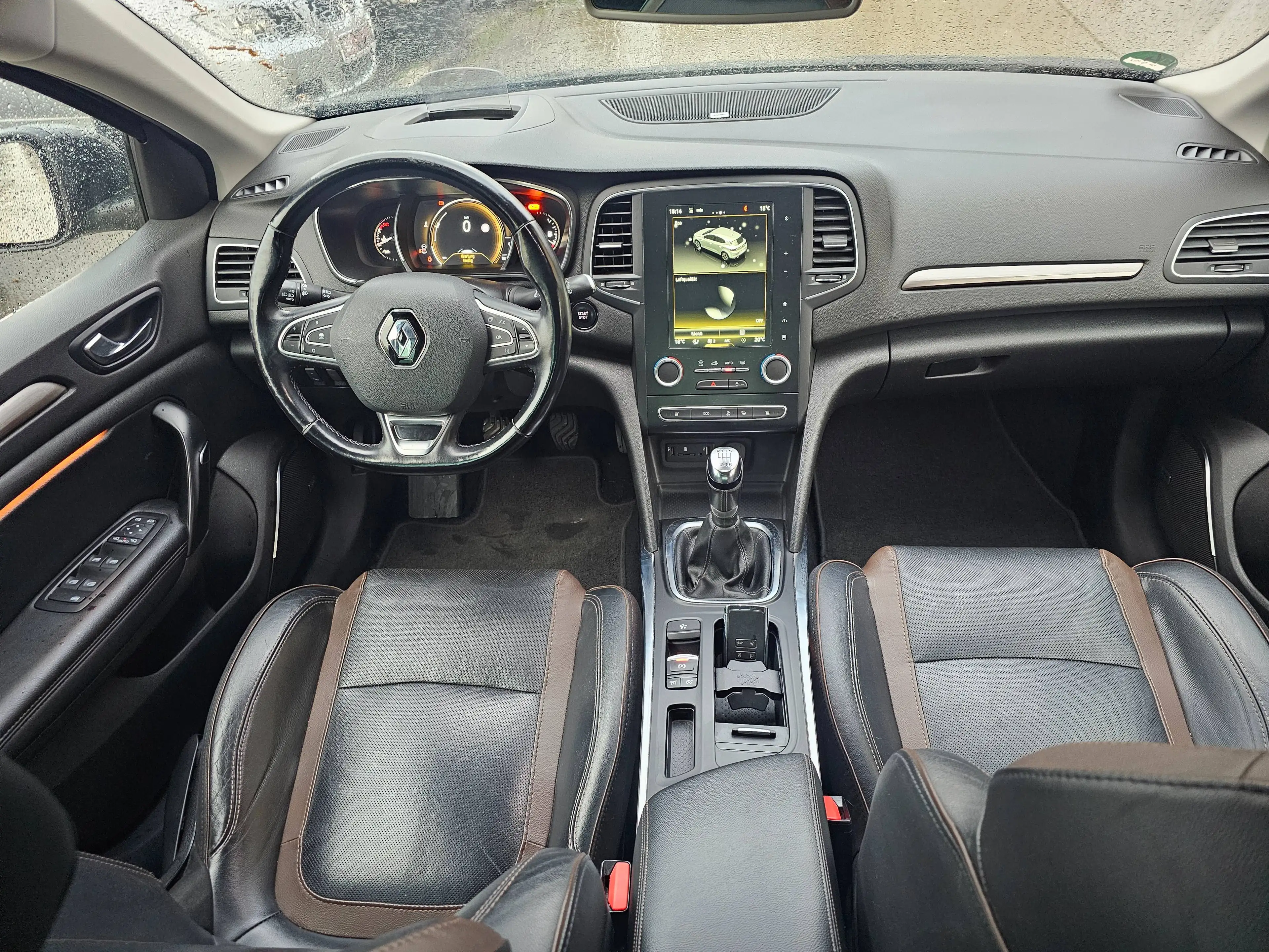 Renault Megane Symphony — photo 13