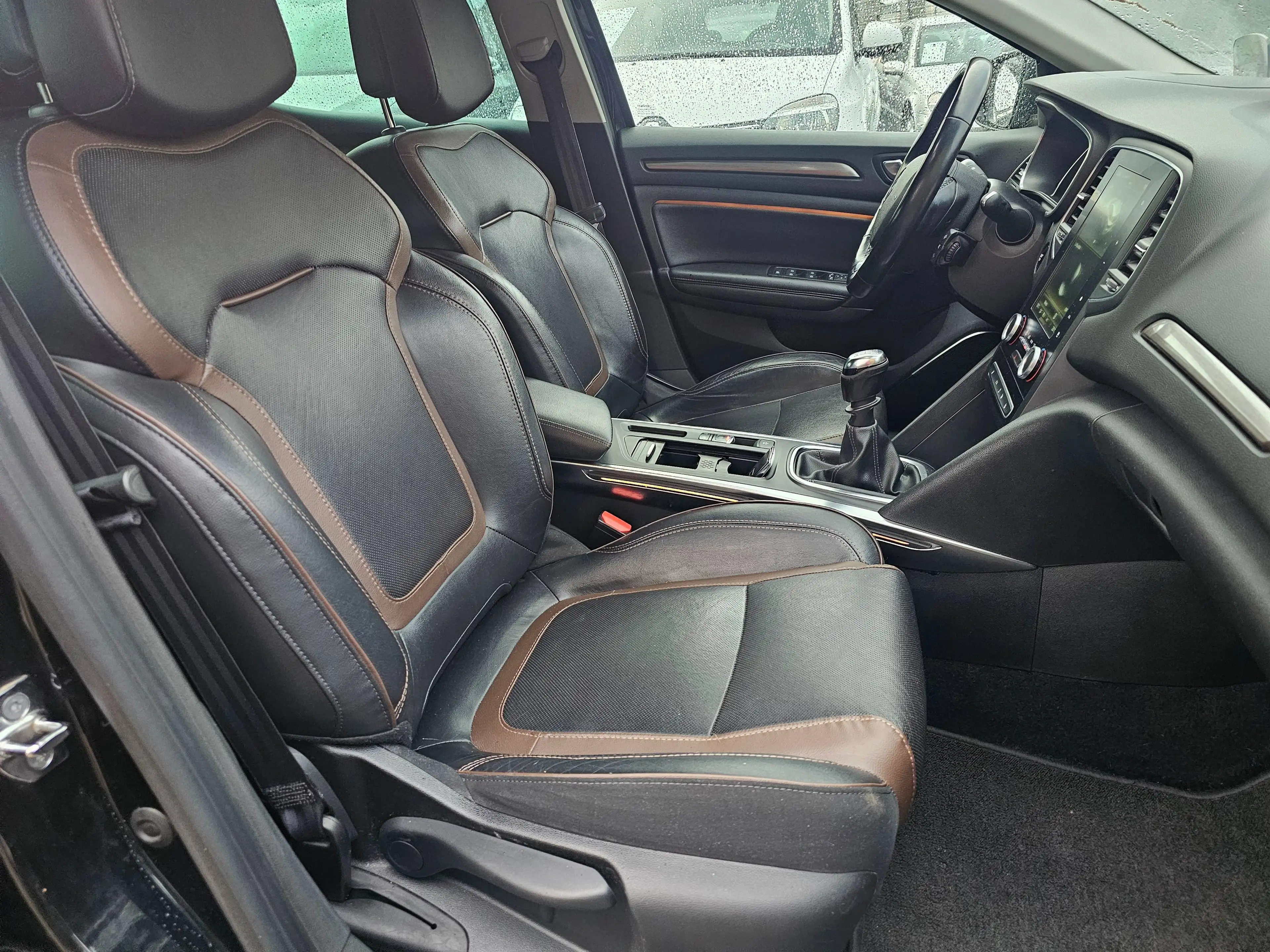 Renault Megane Symphony — photo 15