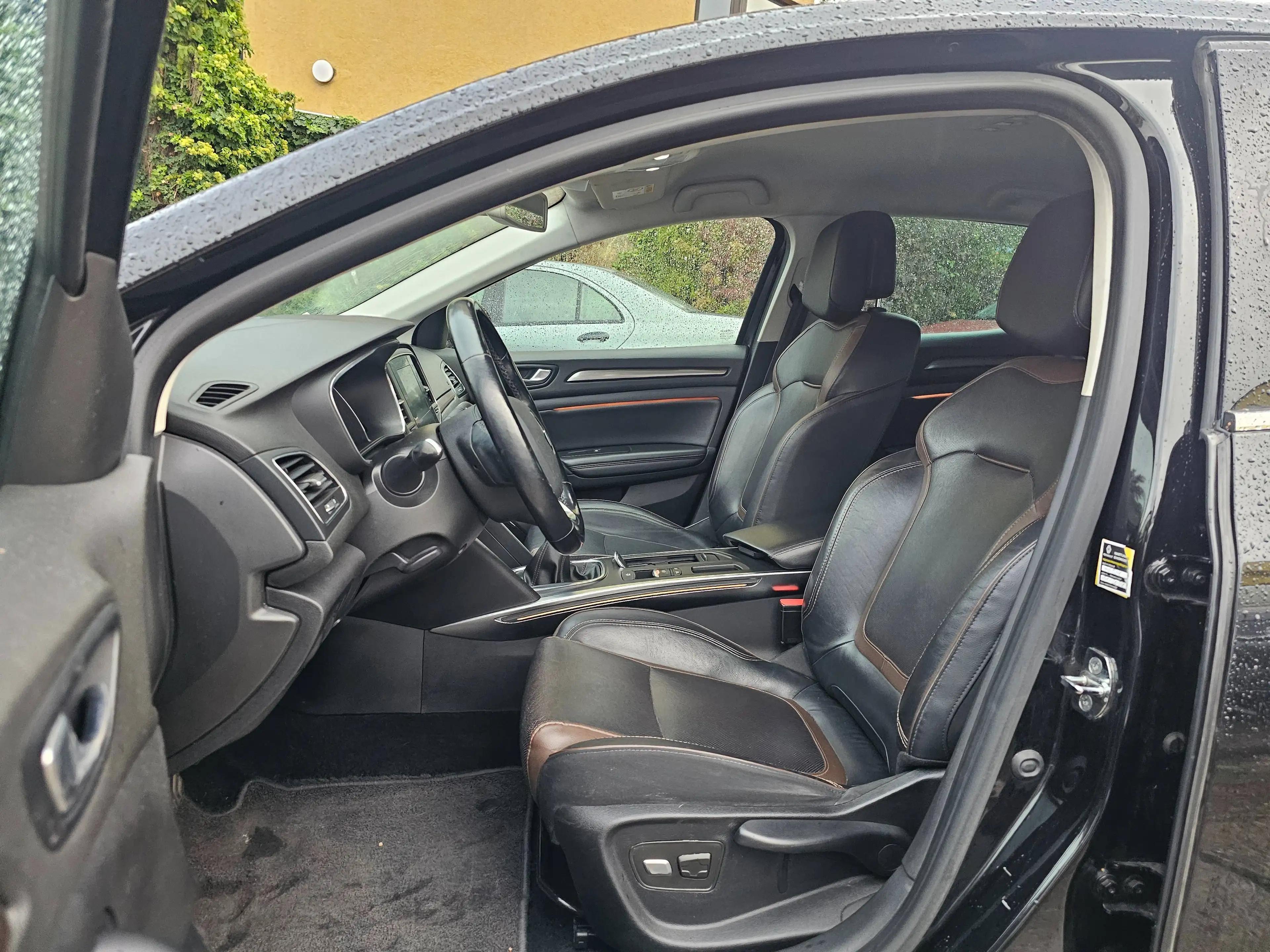 Renault Megane Symphony — photo 10