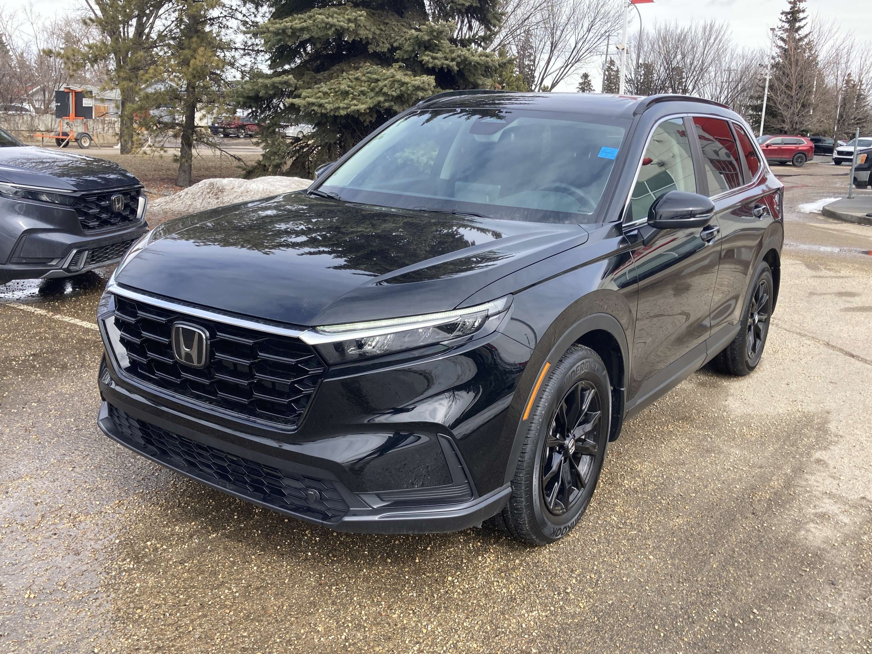 used 2025 Honda CR-V car, priced at $39,900