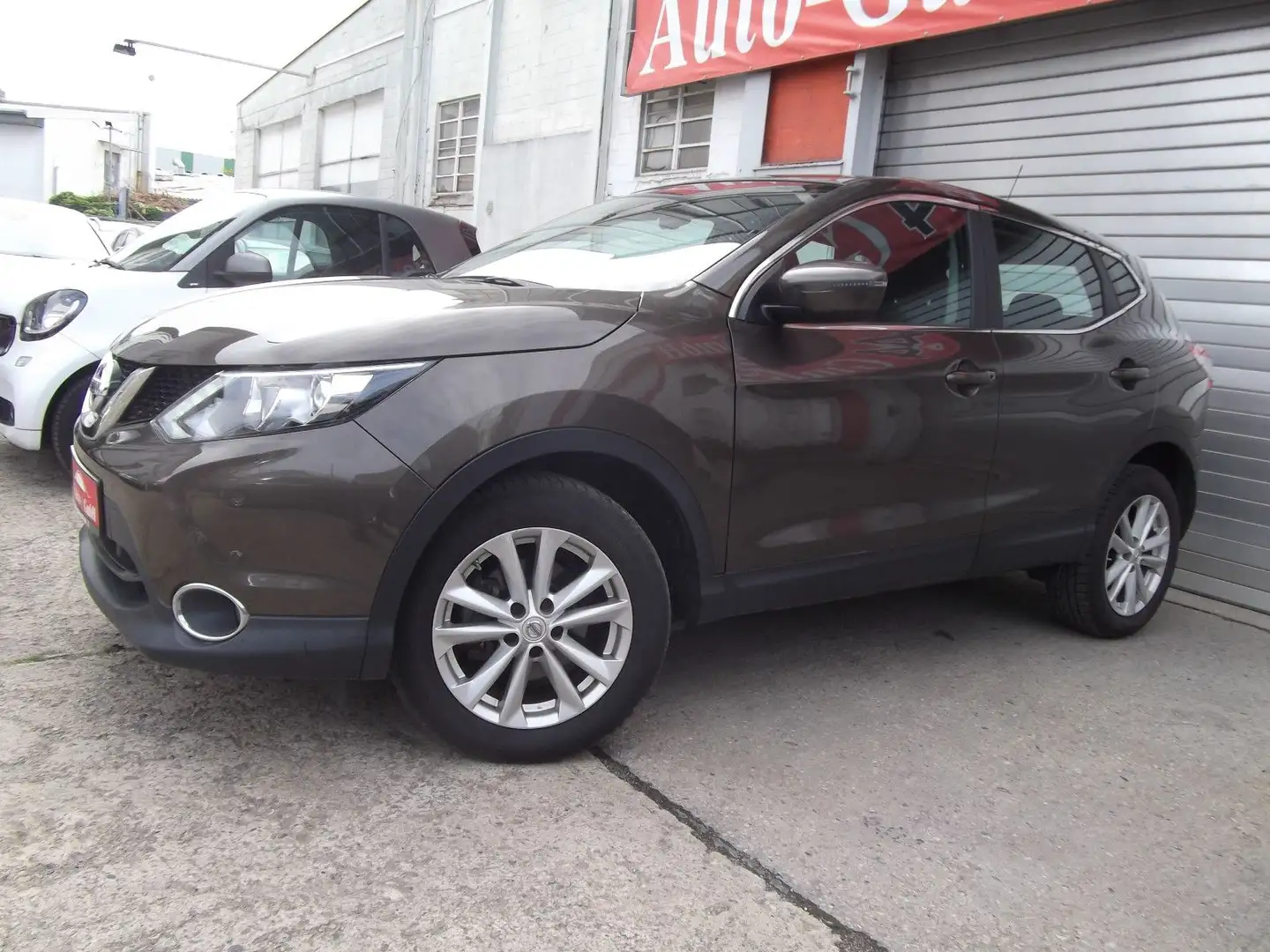 Nissan Qashqai Acenta 1,2i Automatik, Navi, SH - 1