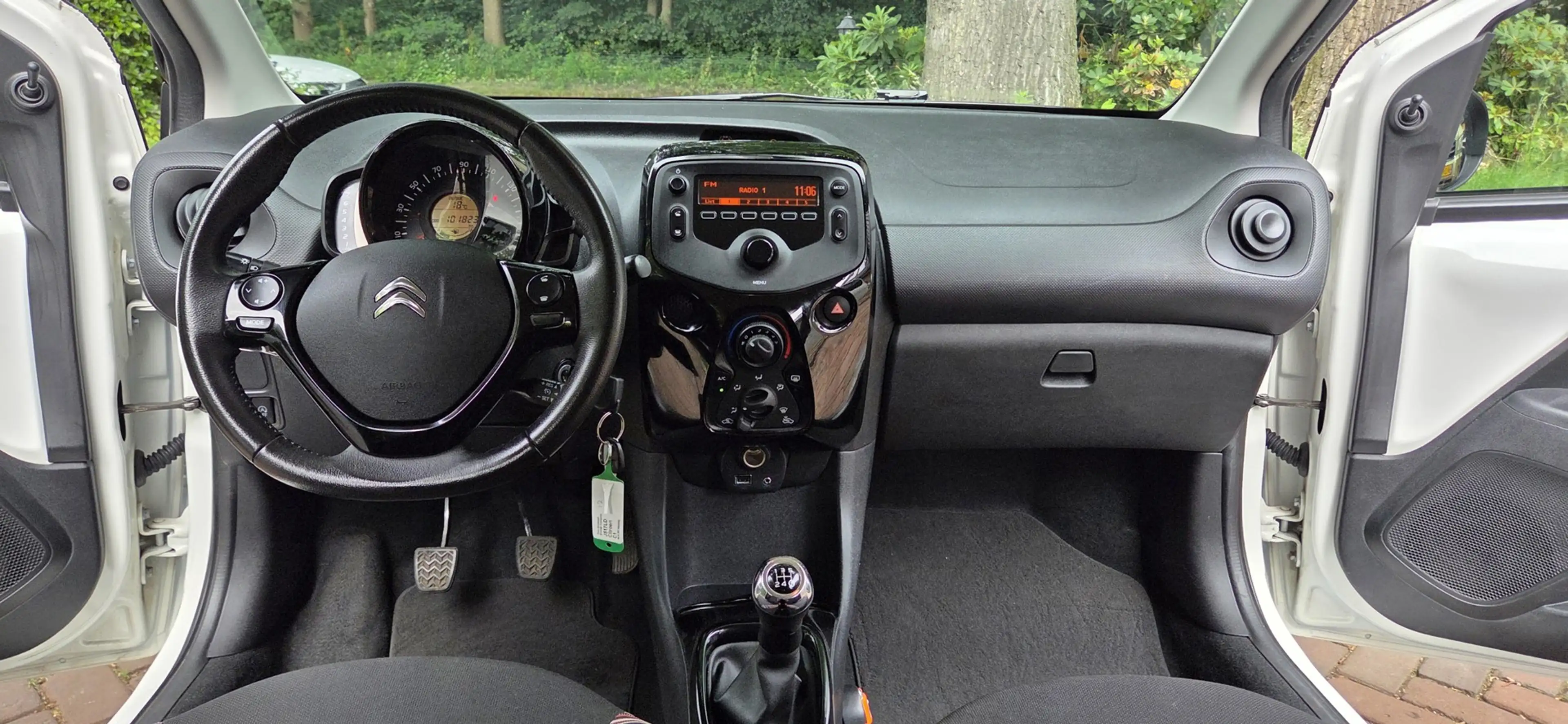 Citroen C1 1.0 VTi Feel — photo 10