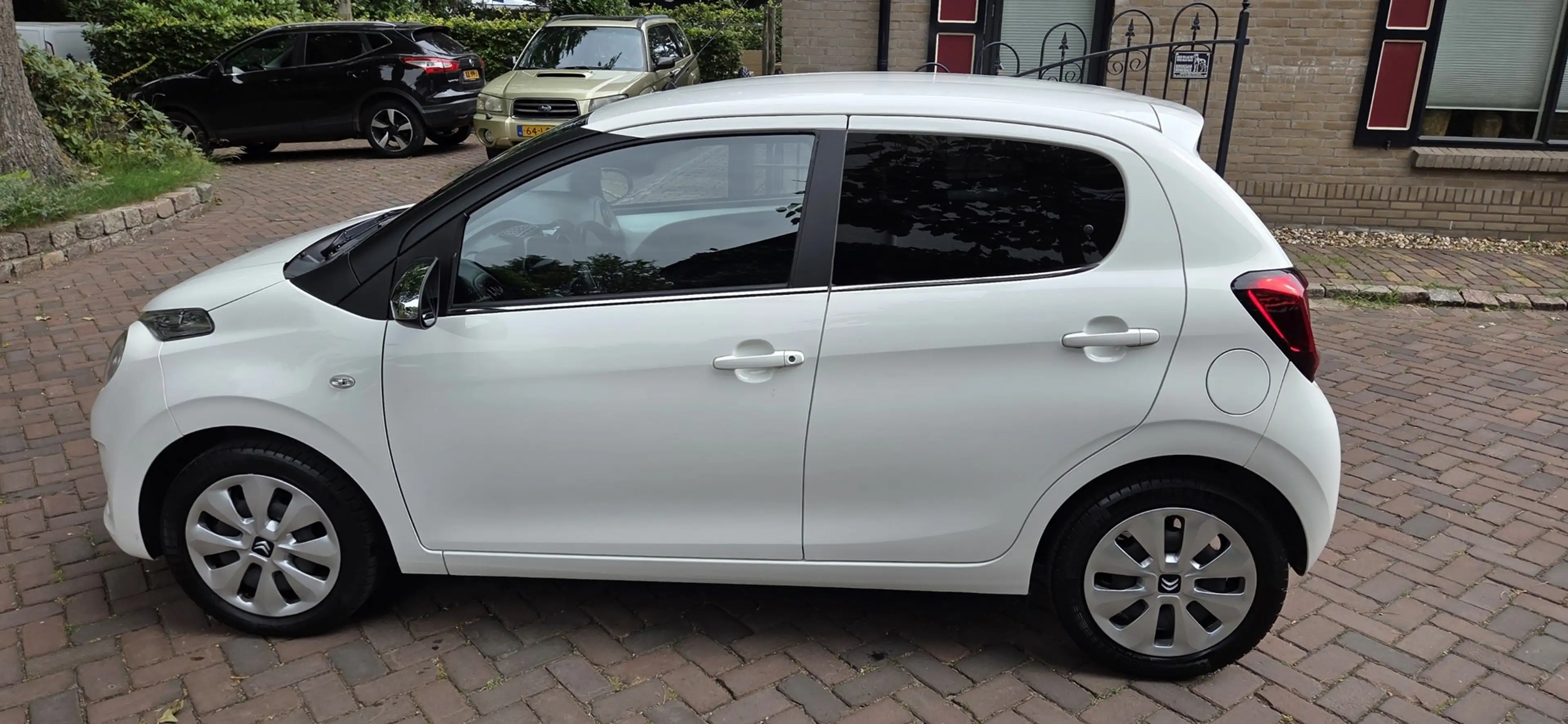 Citroen C1 1.0 VTi Feel — photo 8