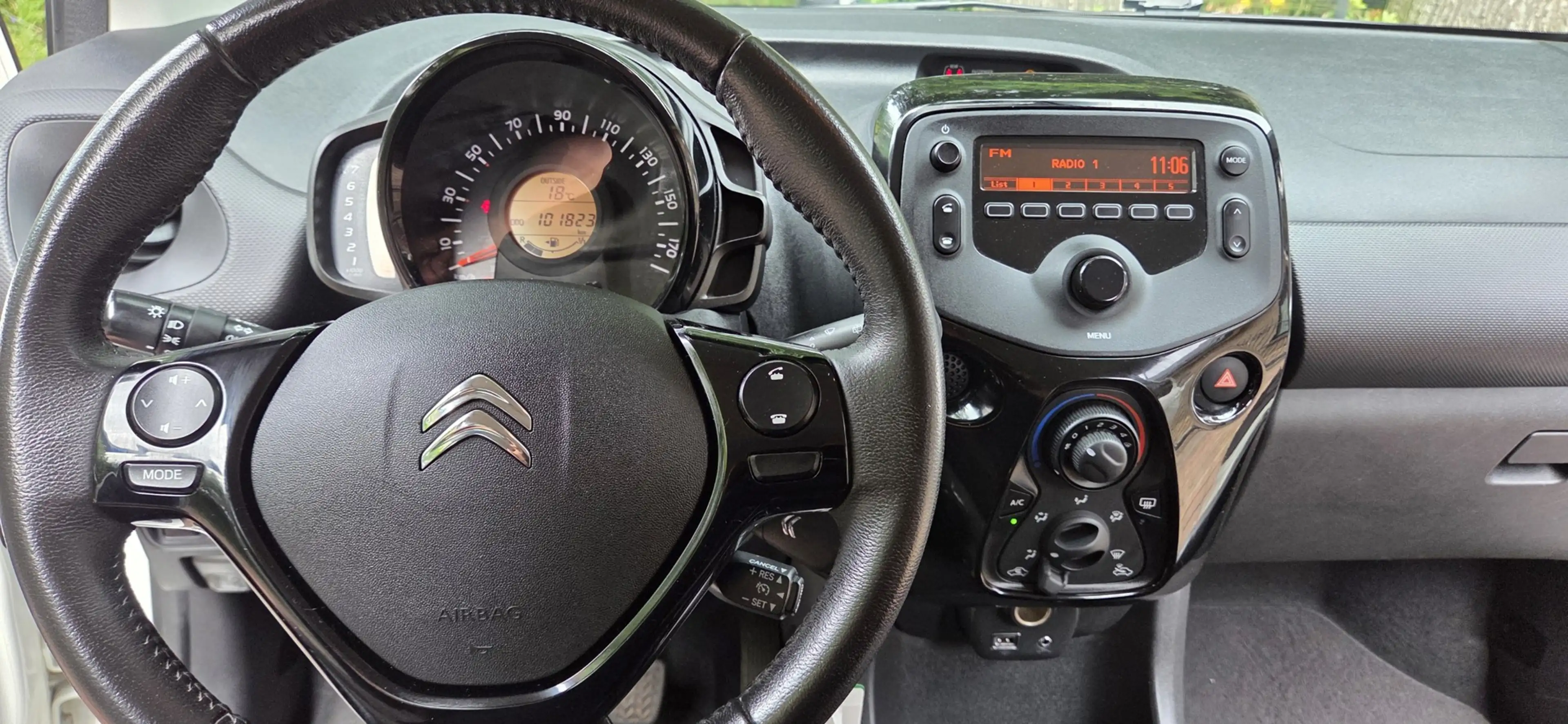 Citroen C1 1.0 VTi Feel — photo 11