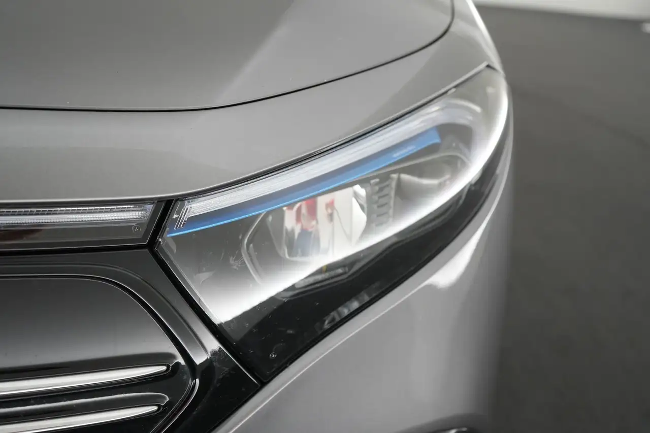 Mercedes-Benz EQB 4-Matic AMG Line Premium LEDER/CUIR LED GPS PDC CA, миниатюра 18