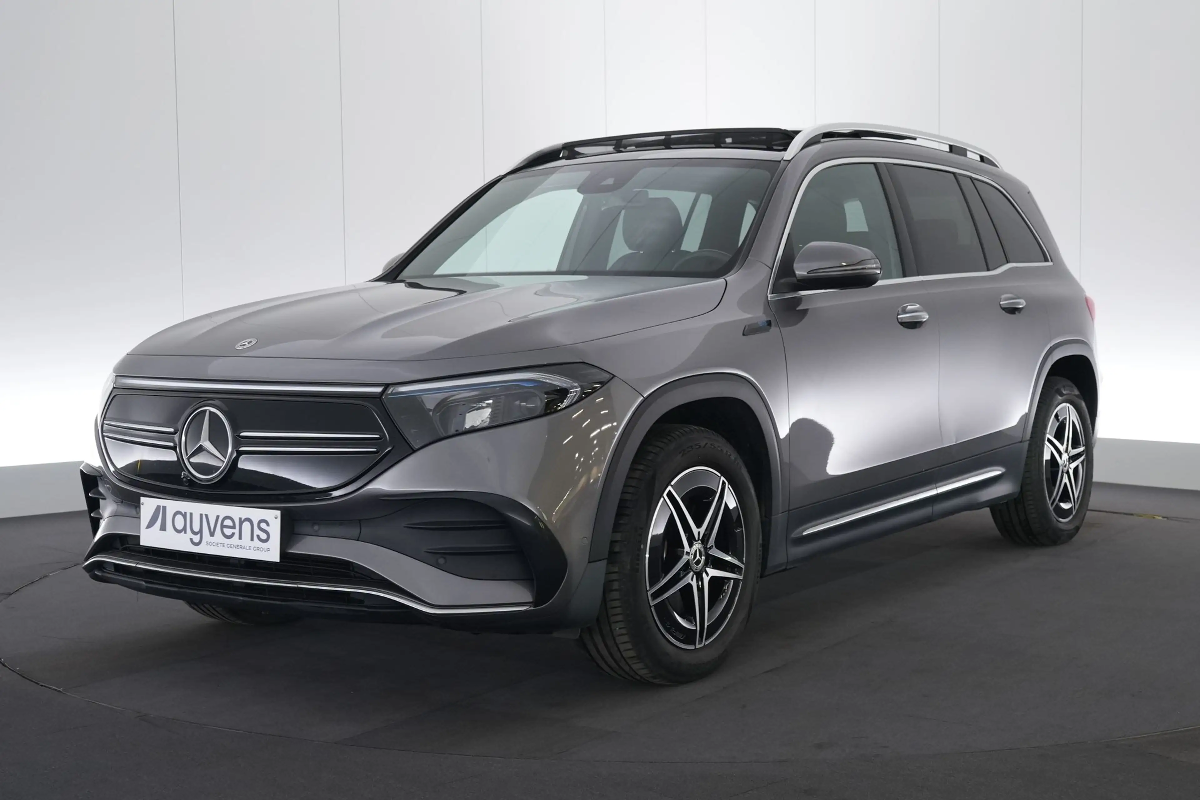 Mercedes-Benz EQB 300 4-Matic AMG Line Premium LEDER/CUIR LED GPS PDC CA