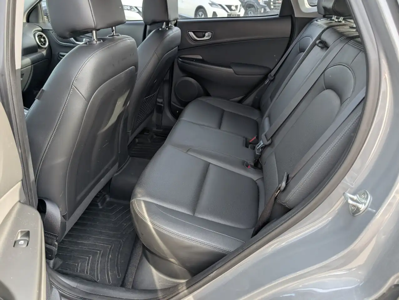 Hyundai KONA снимка Hyundai KONA