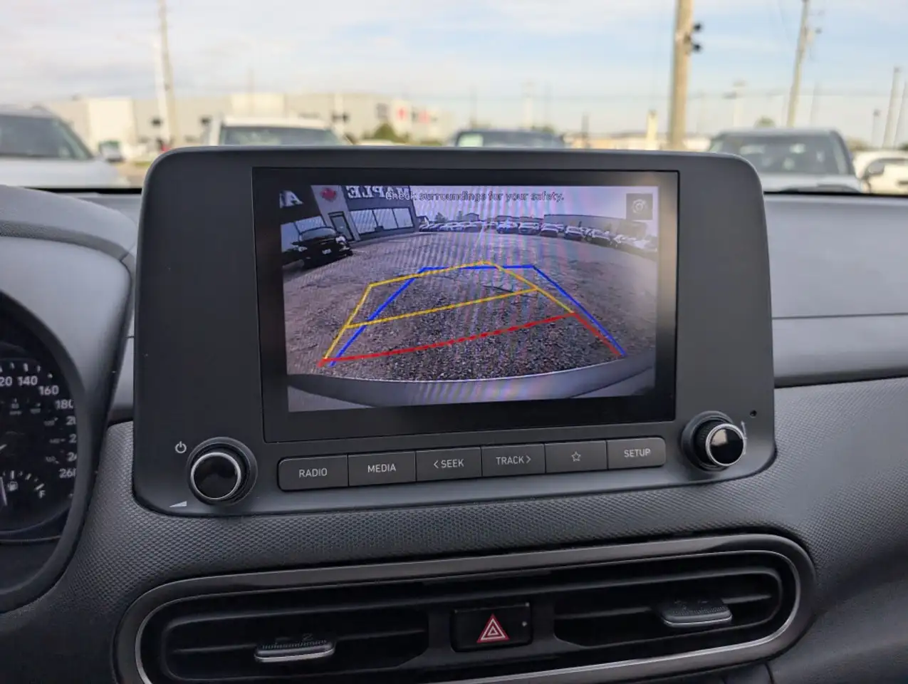 Hyundai KONA снимка Hyundai KONA