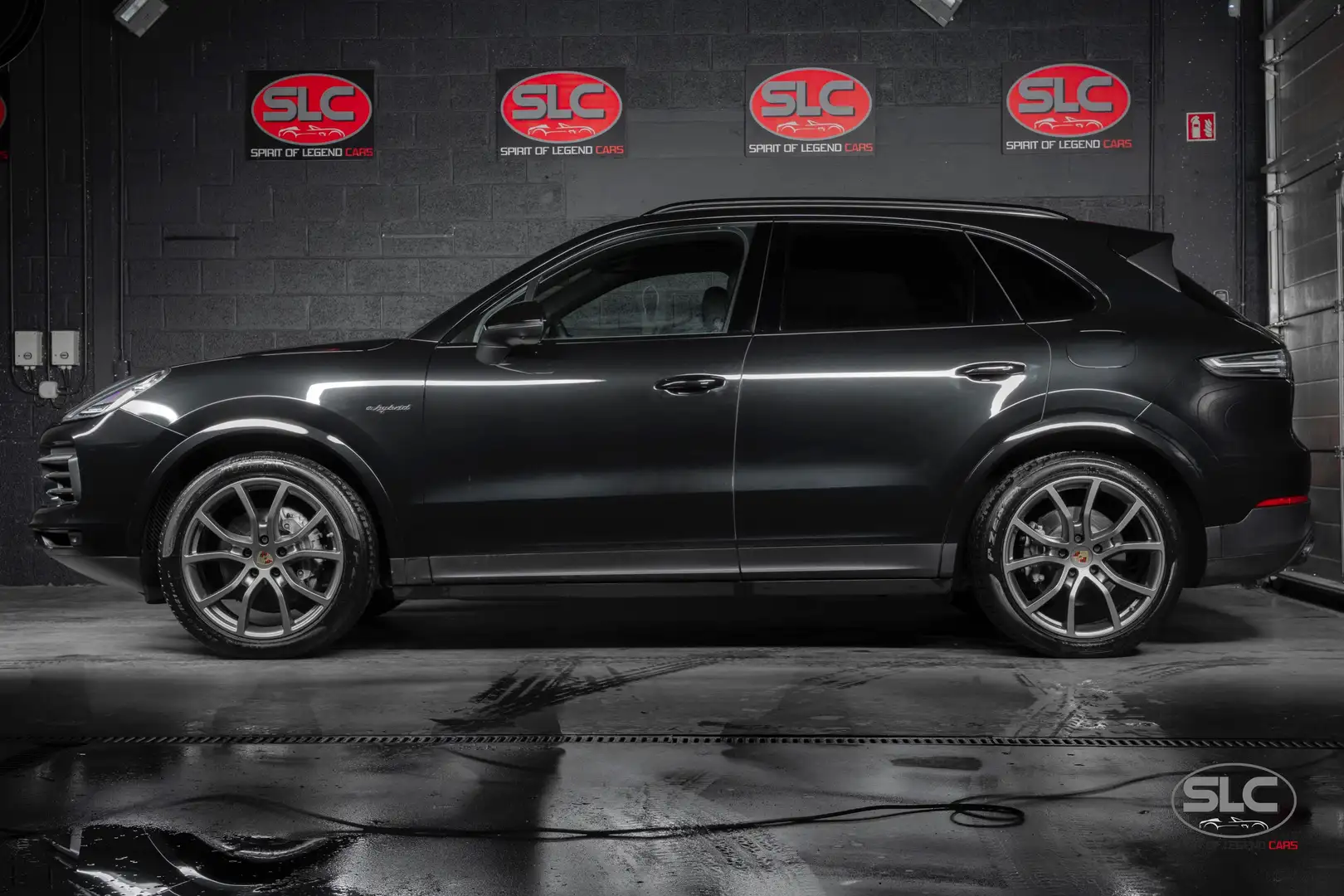 Porsche Cayenne Cayenne E-Hybrid Platinum Edition 21"/ACC/Pano.. Schwarz - 2