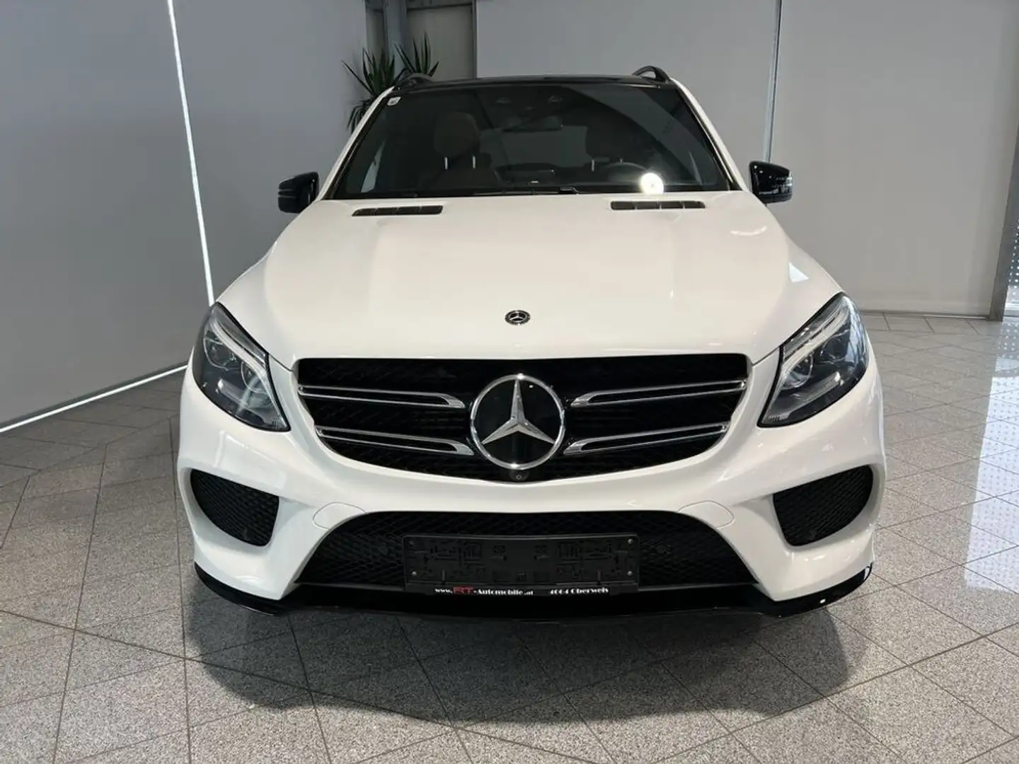 Mercedes-Benz GLE 350 d 4Matic Wit - 2