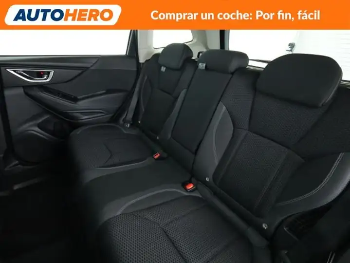 Subaru Forester 2.0i Hybrid CVT Executive 2022, foto 15