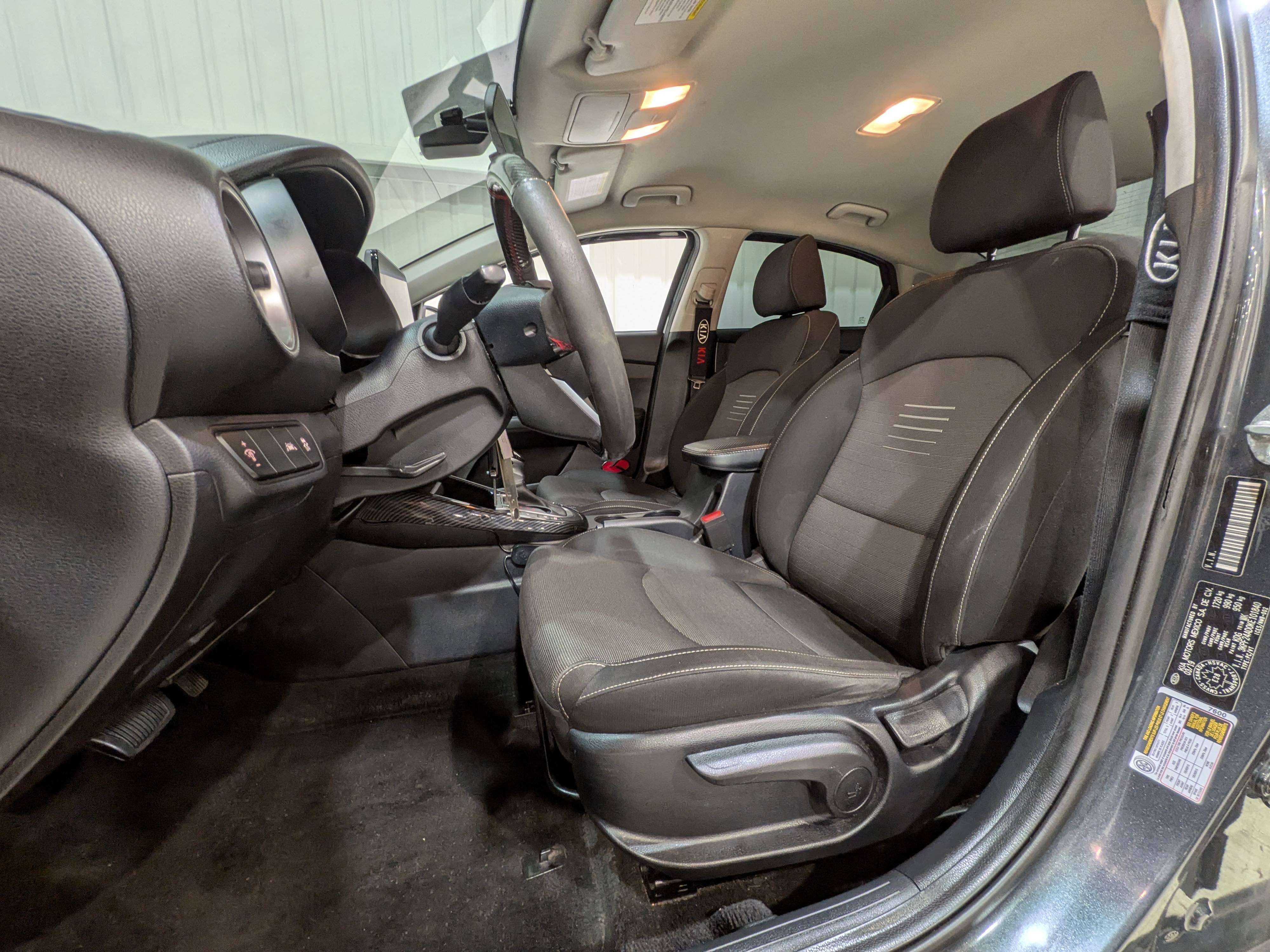 2019 Kia Forte LX, Climatisation, Bluetooth, Vitres teintées — снимка 1