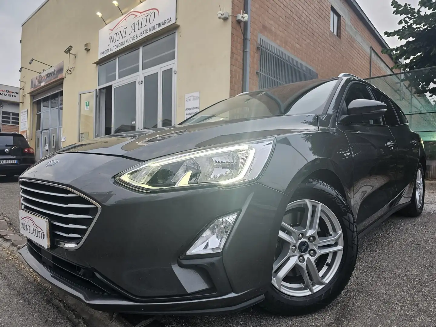 Ford Focus 1.5 120cv Business S&S Sw Aut*Navi*Euro6*Unipro* Gris - 1