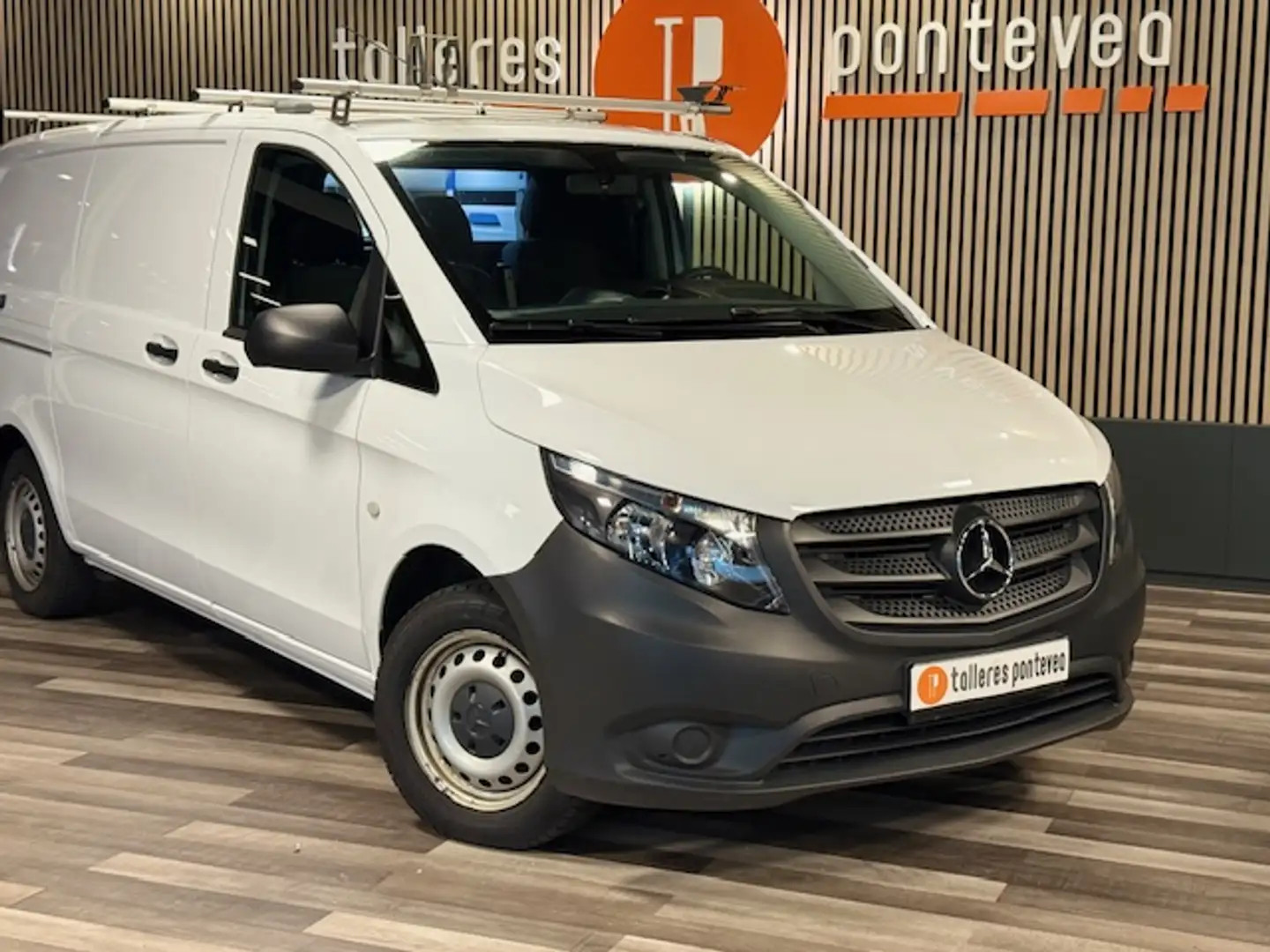Mercedes-Benz Vito Furgón 116CDI Larga Wit - 2