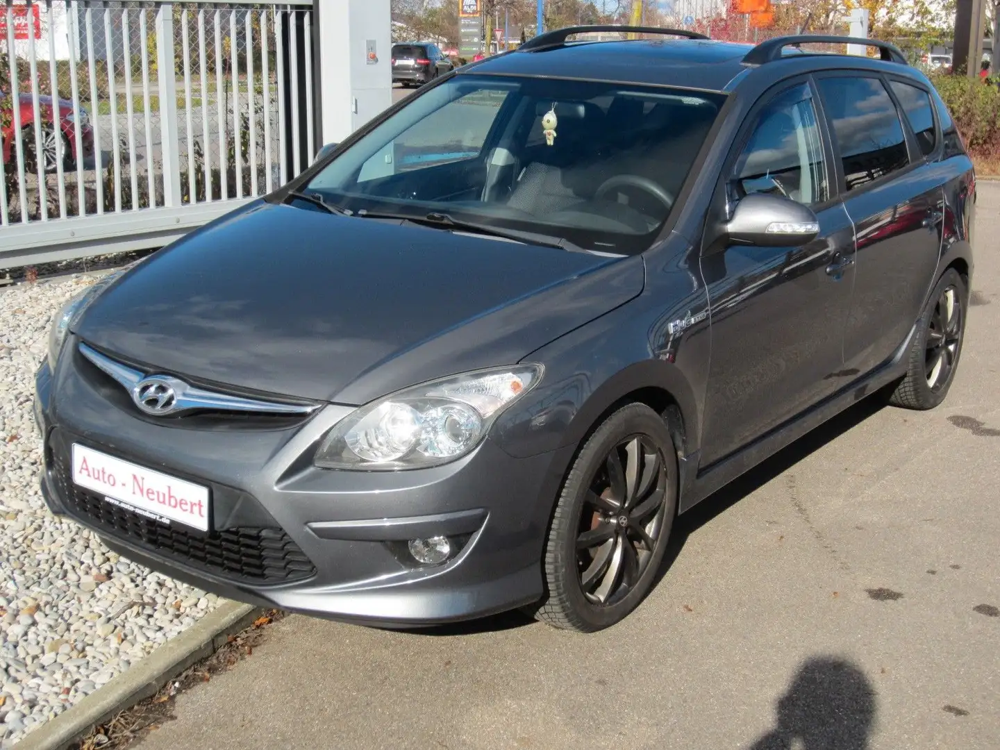 Hyundai i30 cw 1,6 Comfort Blue Grijs - 2