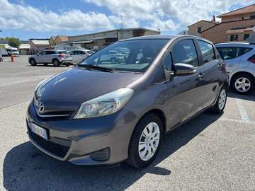 Yaris III 2011 5p 1.0 Active