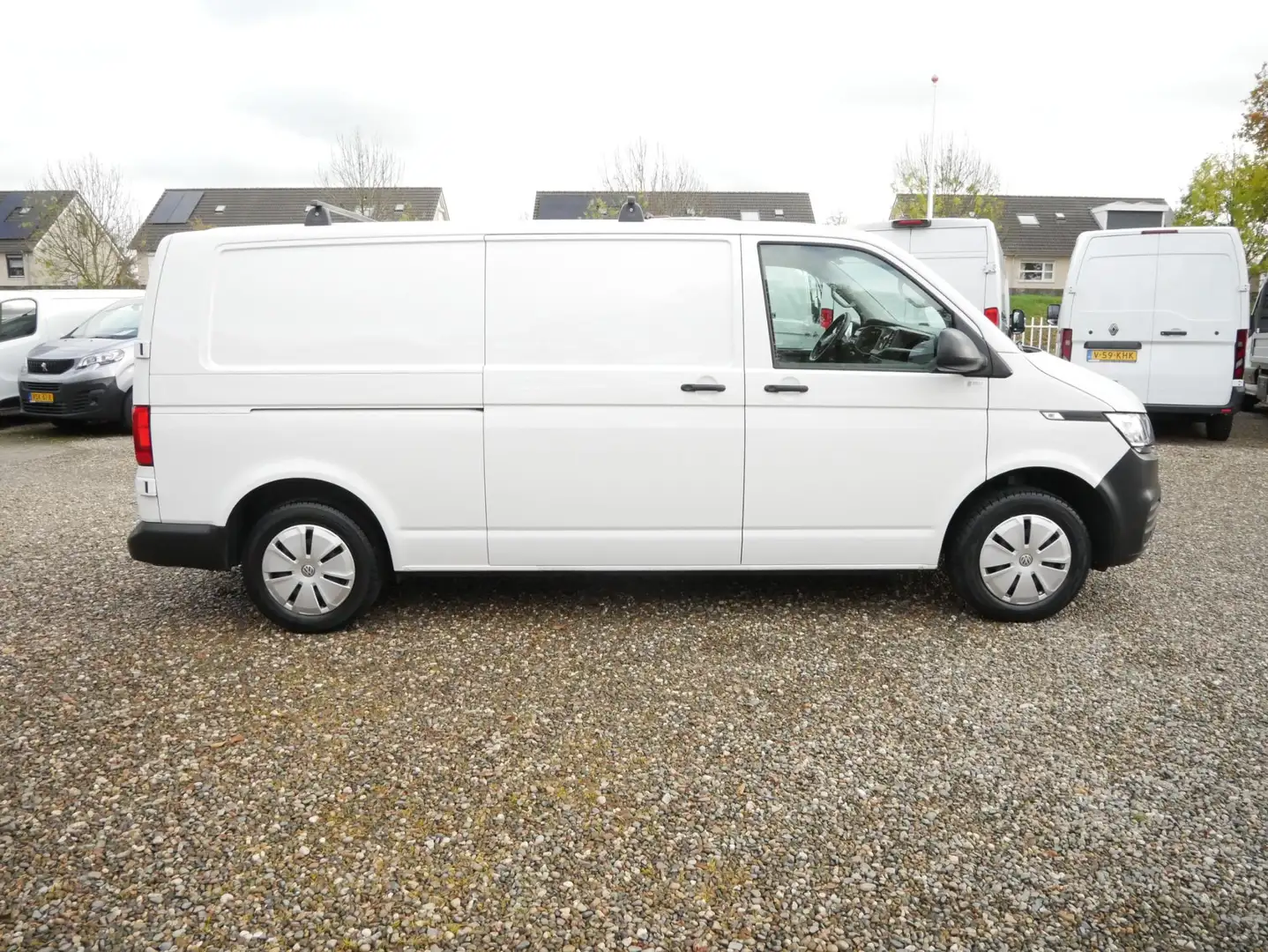 Volkswagen T6.1 Transporter 2.0 TDI 110PK, L2H1, Airco Blanc - 2